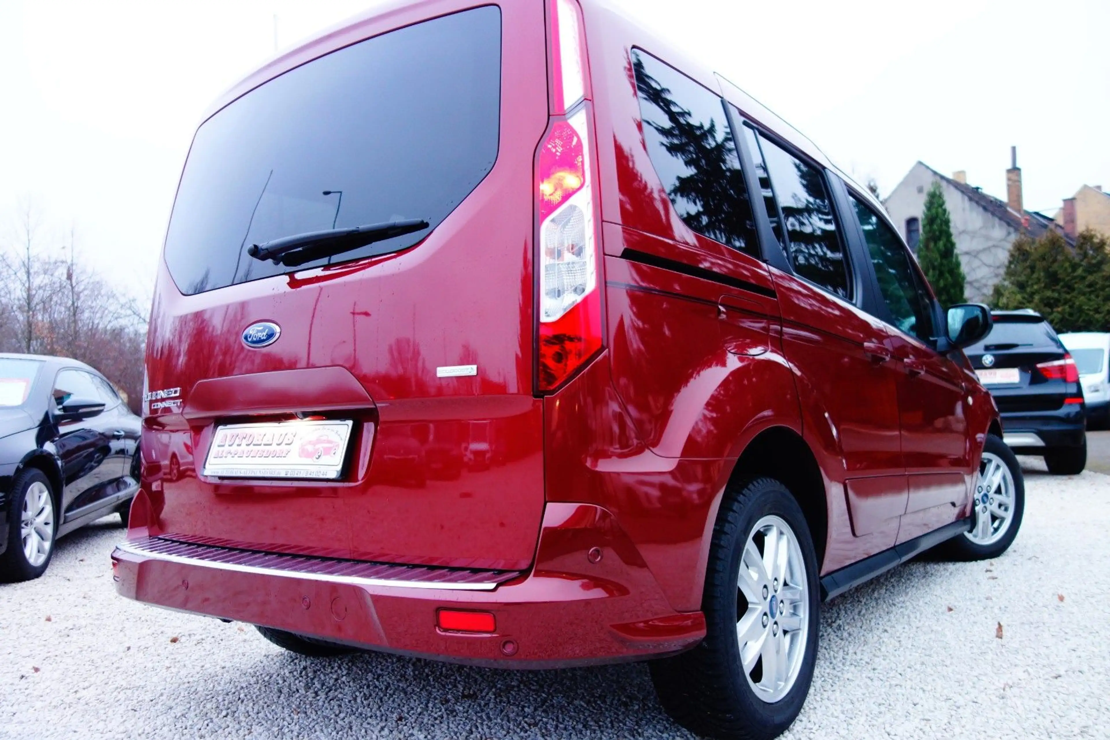 Ford Tourneo Connect Titanium S/S Navi,Pano,AHK — photo 4