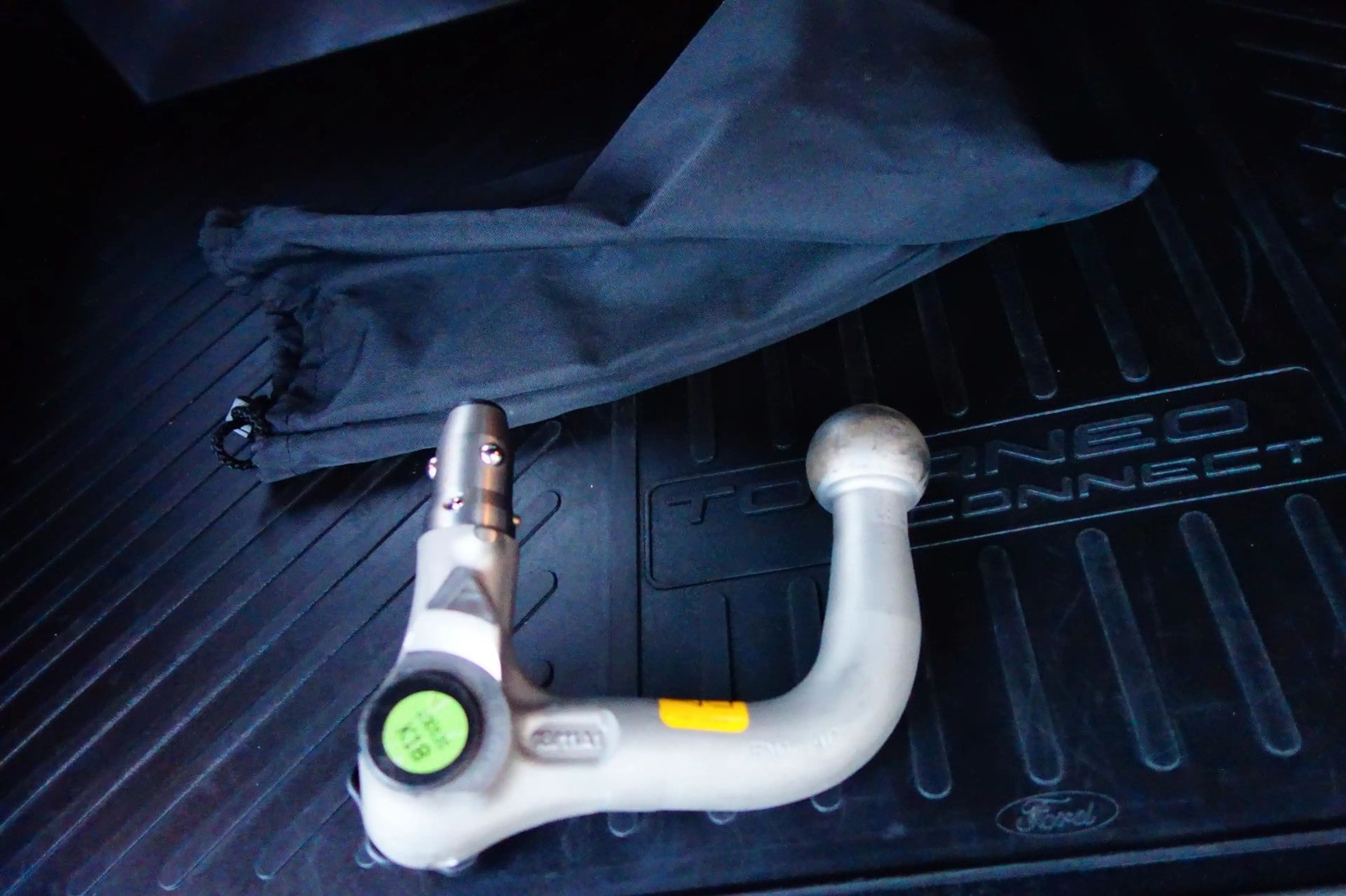 Ford Tourneo Connect Titanium S/S Navi,Pano,AHK — photo 15