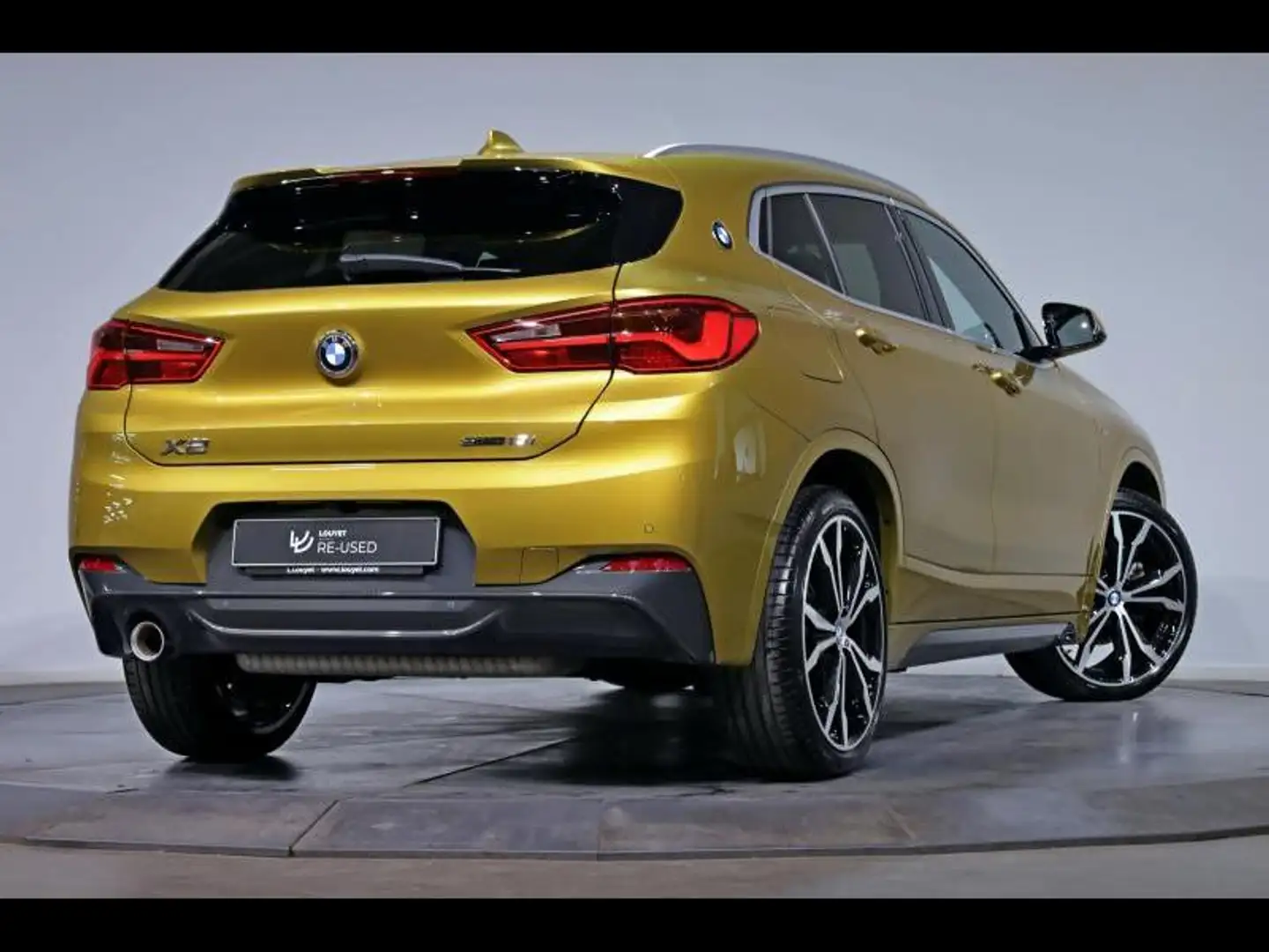 BMW X2 sDrive18i Kit M Sport Gold - 2