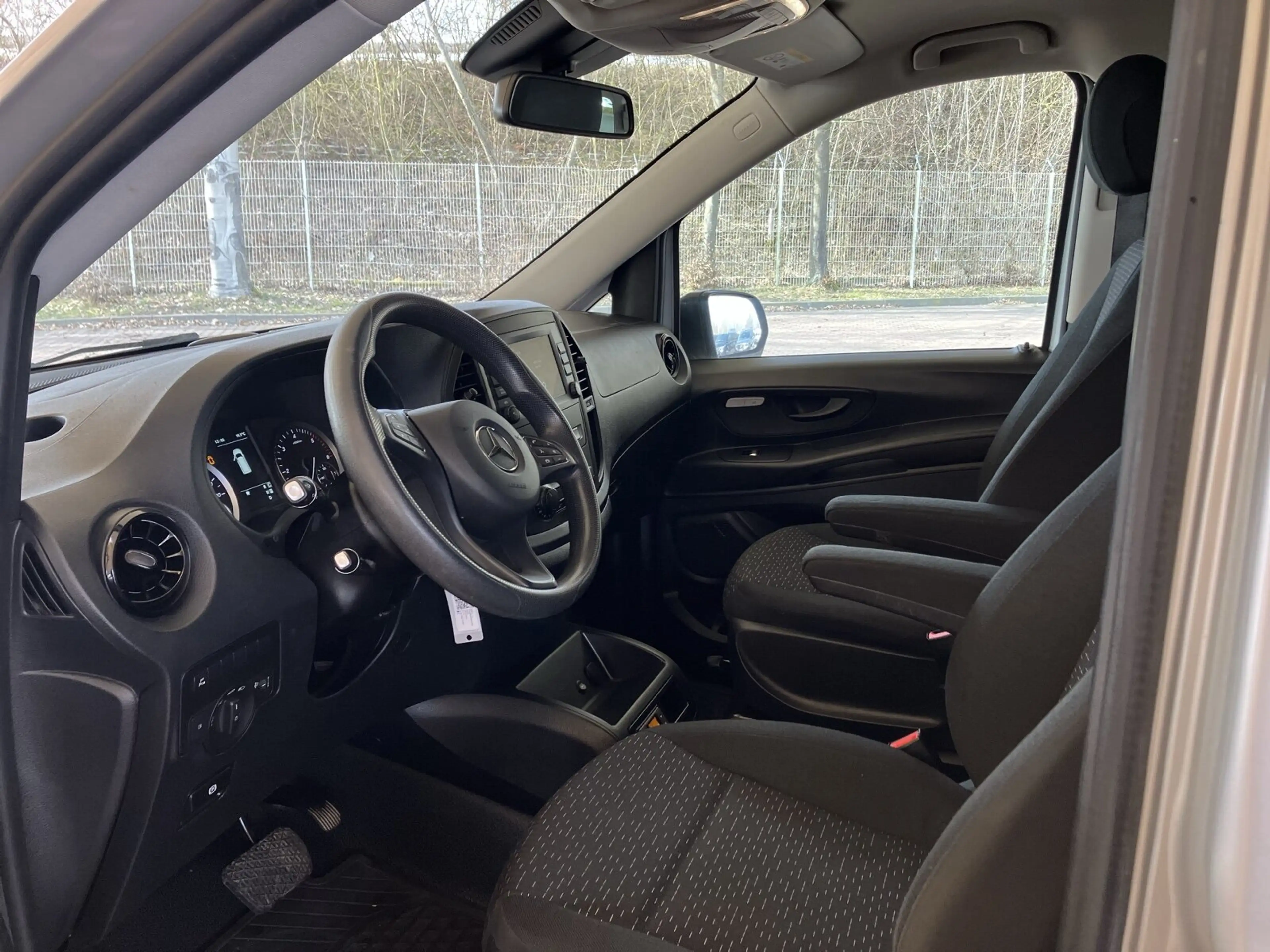 Mercedes-Benz Vito Mercedes Benz Vito 114 Tourer PRO L Automatik Navi Klima AHK — photo 9