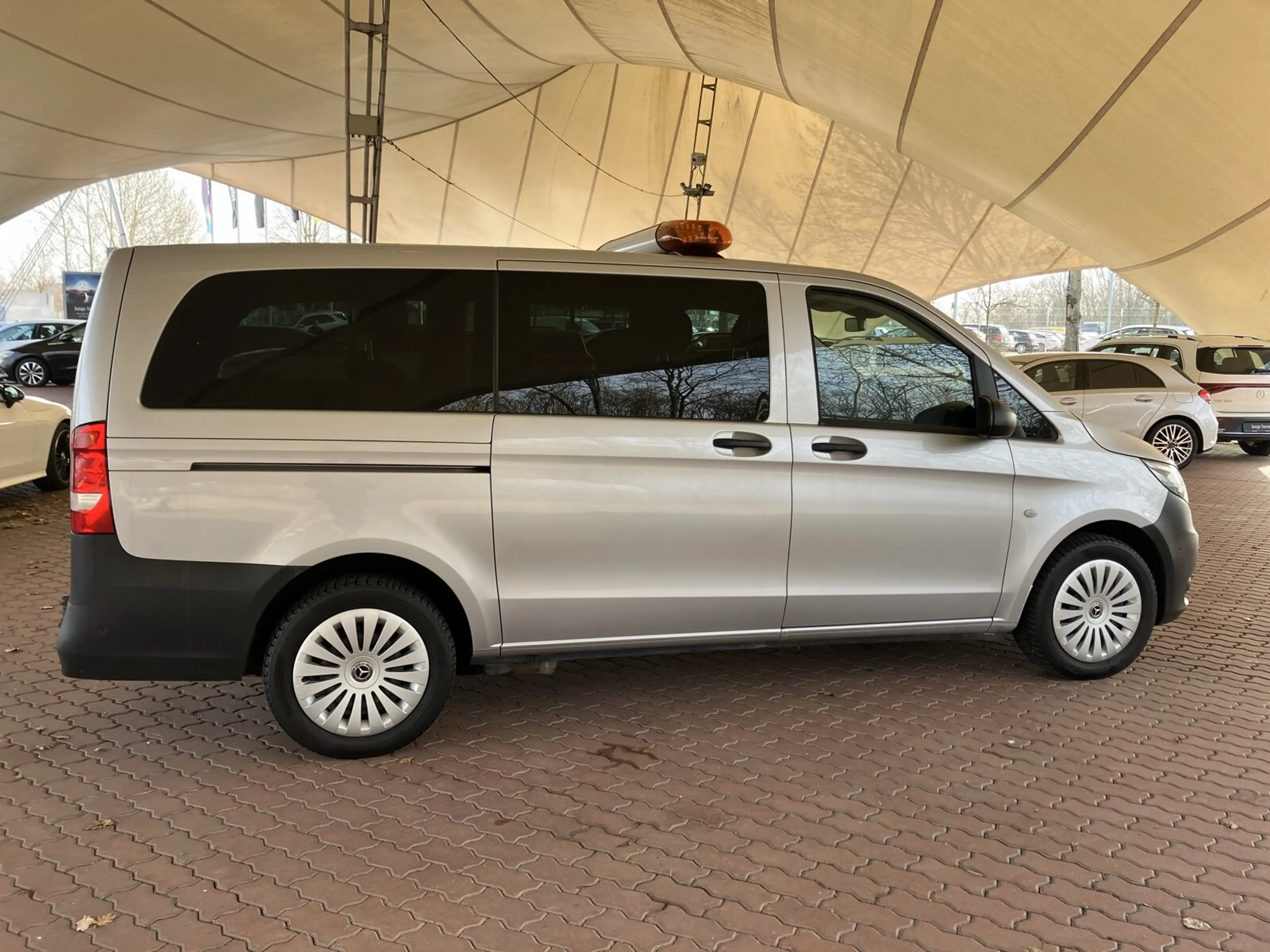 Mercedes-Benz Vito Mercedes Benz Vito 114 Tourer PRO L Automatik Navi Klima AHK — photo 8