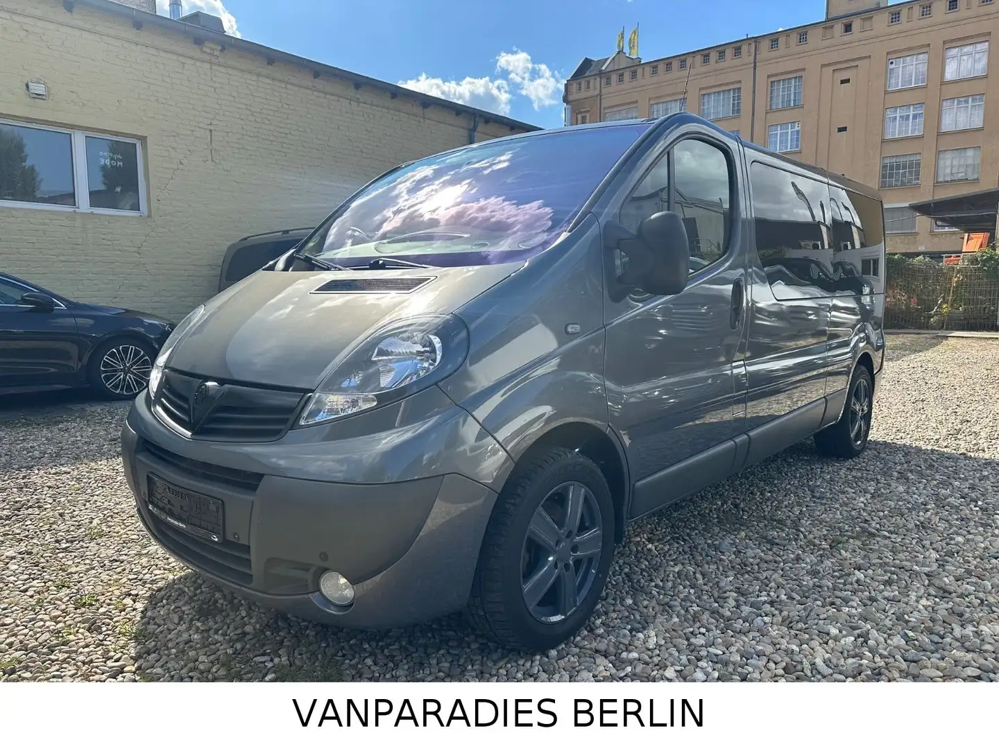 Opel Vivaro /Lang/9Sitze/Scheckheft Opel/Standh/AHK Grau - 2
