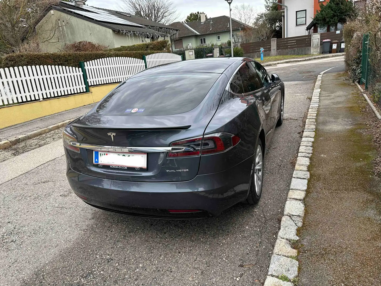 Tesla Model S Model S Raven Standard Reichweite 75kWh Grau - 2