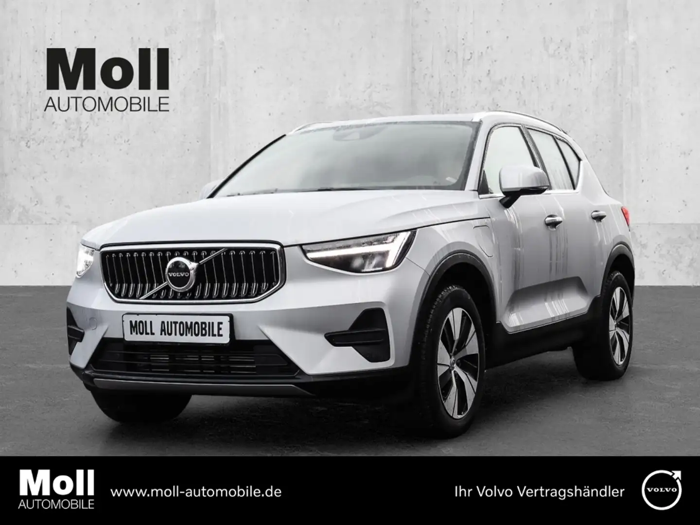 Volvo XC40 Core Recharge Plug-In Hybrid 2WD T4 Twin Engine EU Gümüş rengi - 1