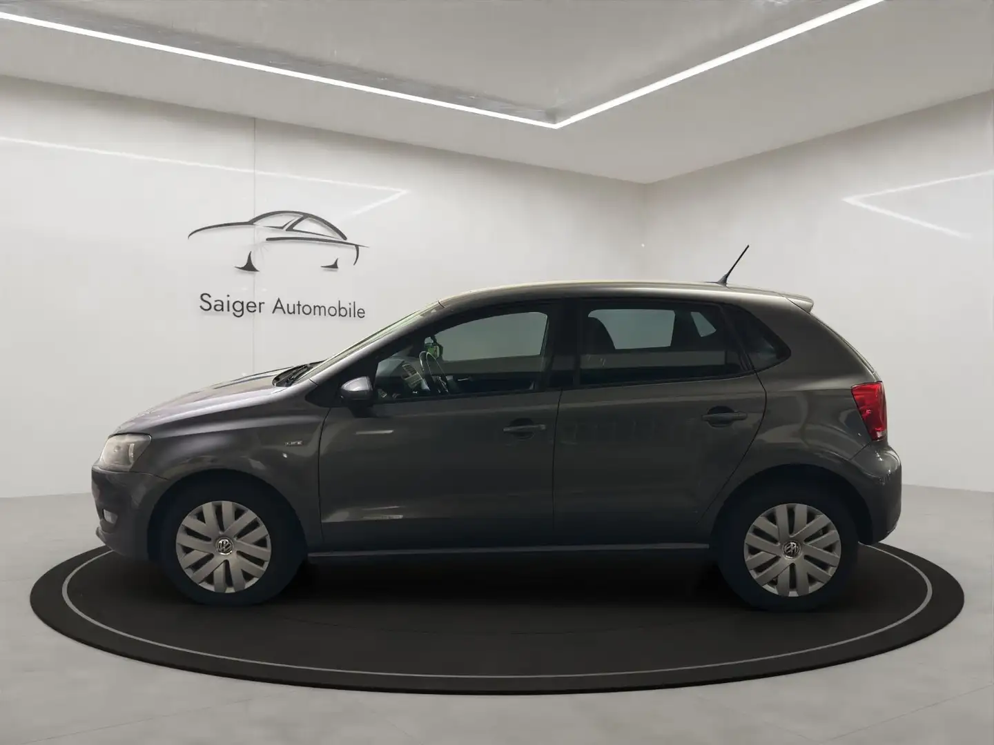 Volkswagen Polo V Life 1,6l Shz Sch Pdc Grau - 2