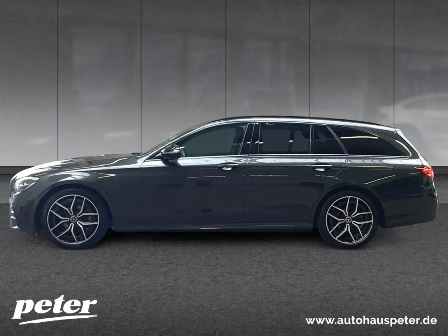Mercedes-Benz E 220 d T AMG/Night/19"/LED/Distronic/360°K/DAB/ Grijs - 2