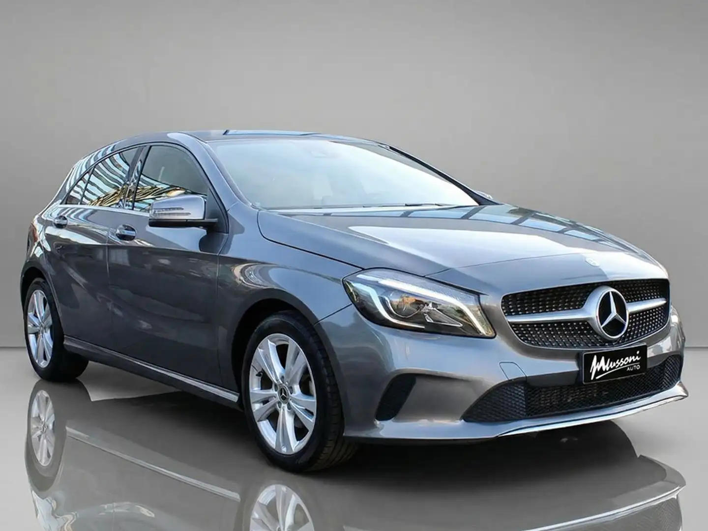 Mercedes-Benz A 180 d Sport auto my16 Grigio - 1
