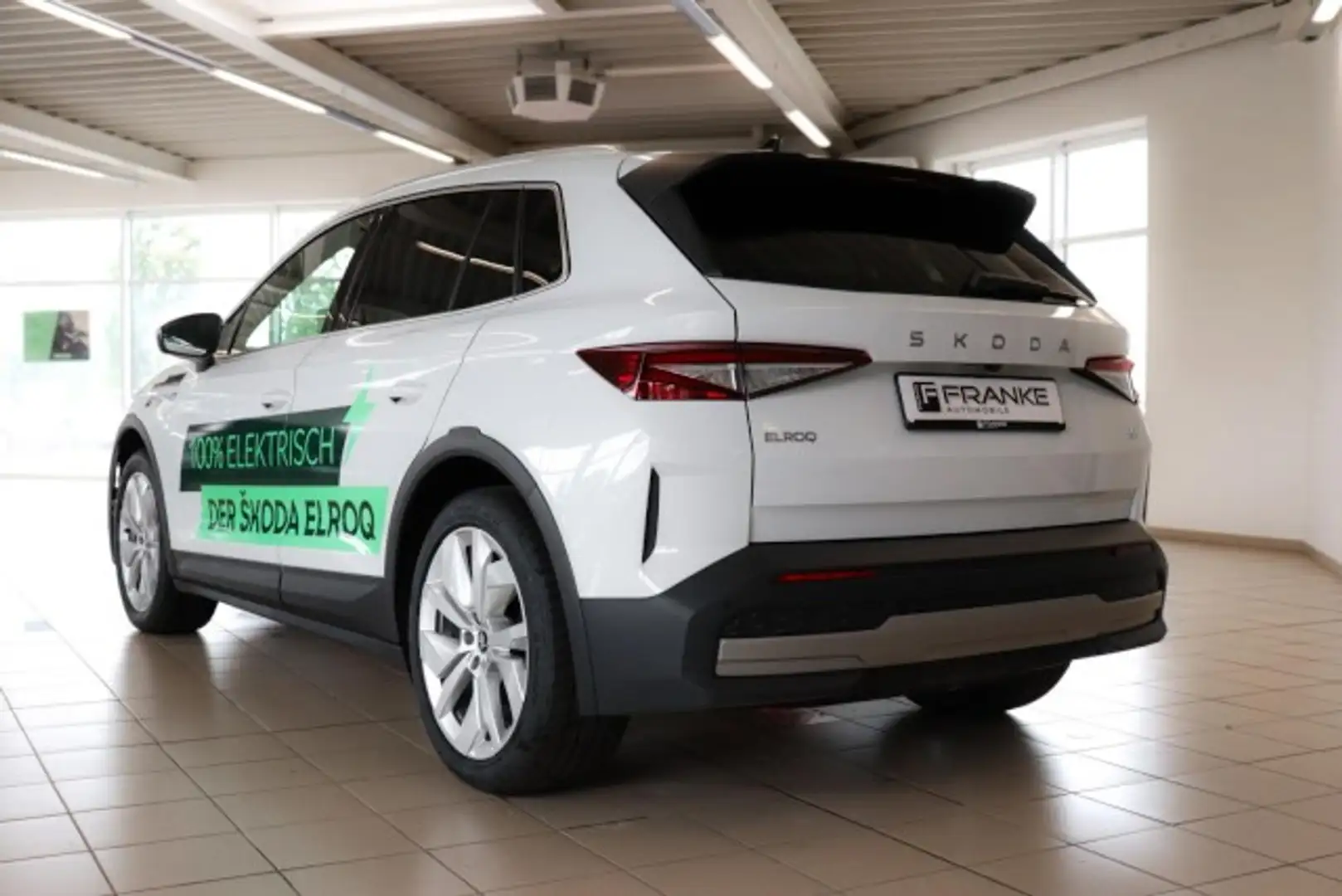 Skoda Elroq 85 Lodge Klima Navi Rückfahrkamera Kurvenlicht Weiß - 2