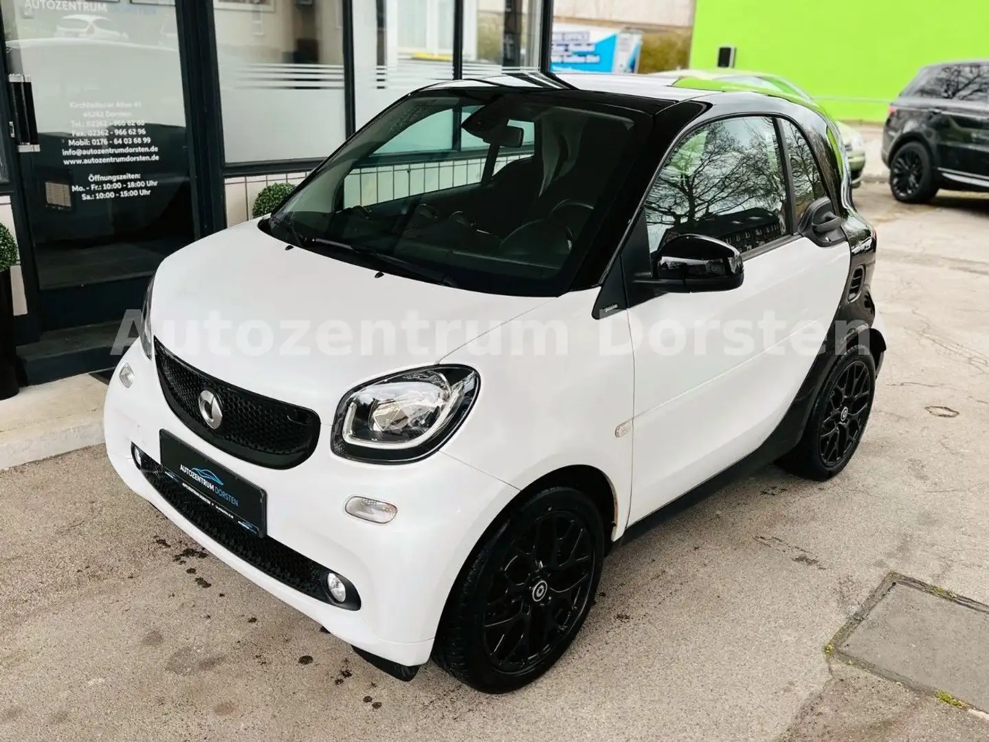 smart forTwo fortwo 1.0 coupe Passion TÜV NEU/ALU/PANO Weiß - 1