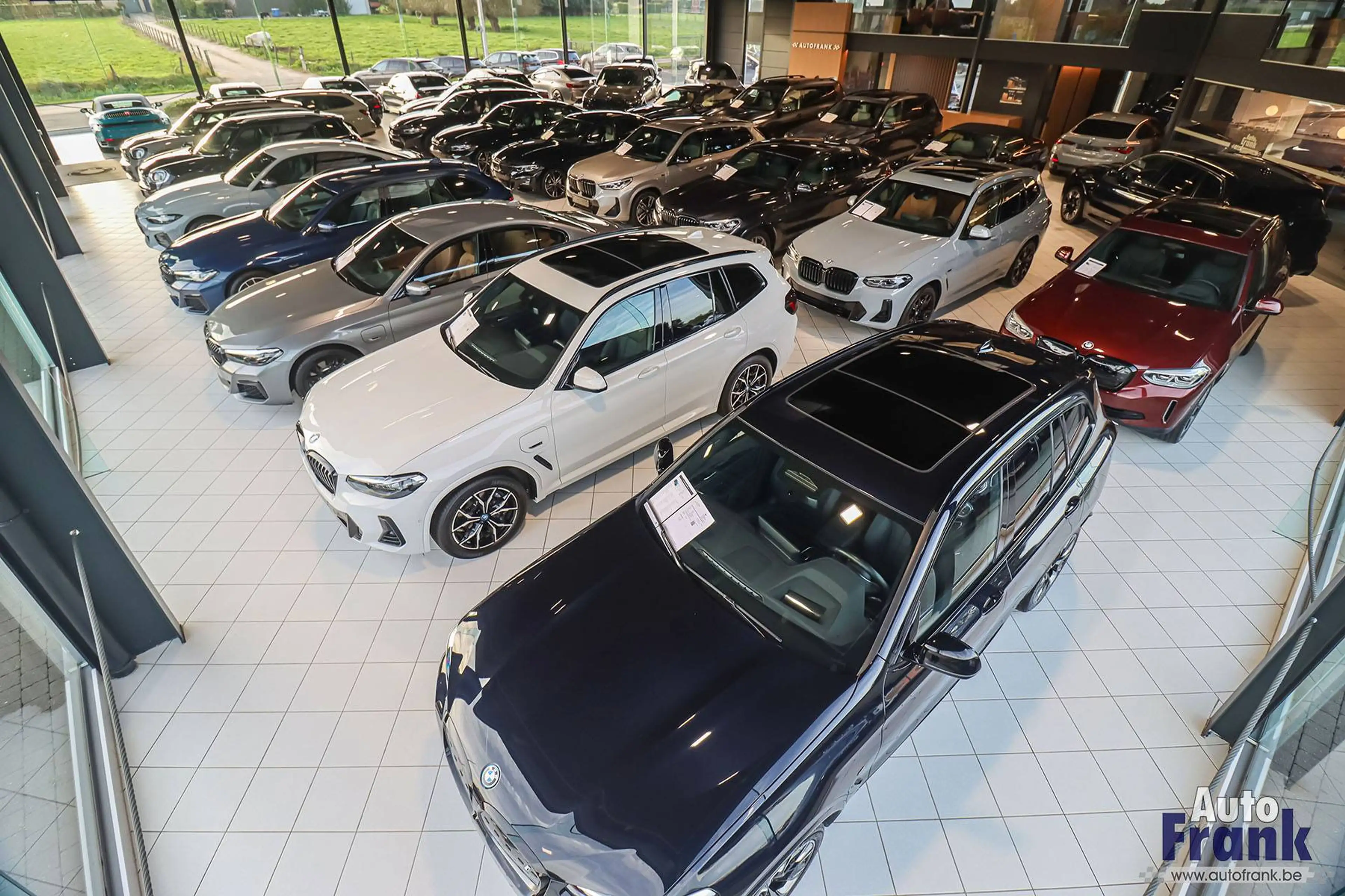 BMW 530 E / M-SPORT-PRO / PANO / H&K / CAM / ZETELVERW — photo 9