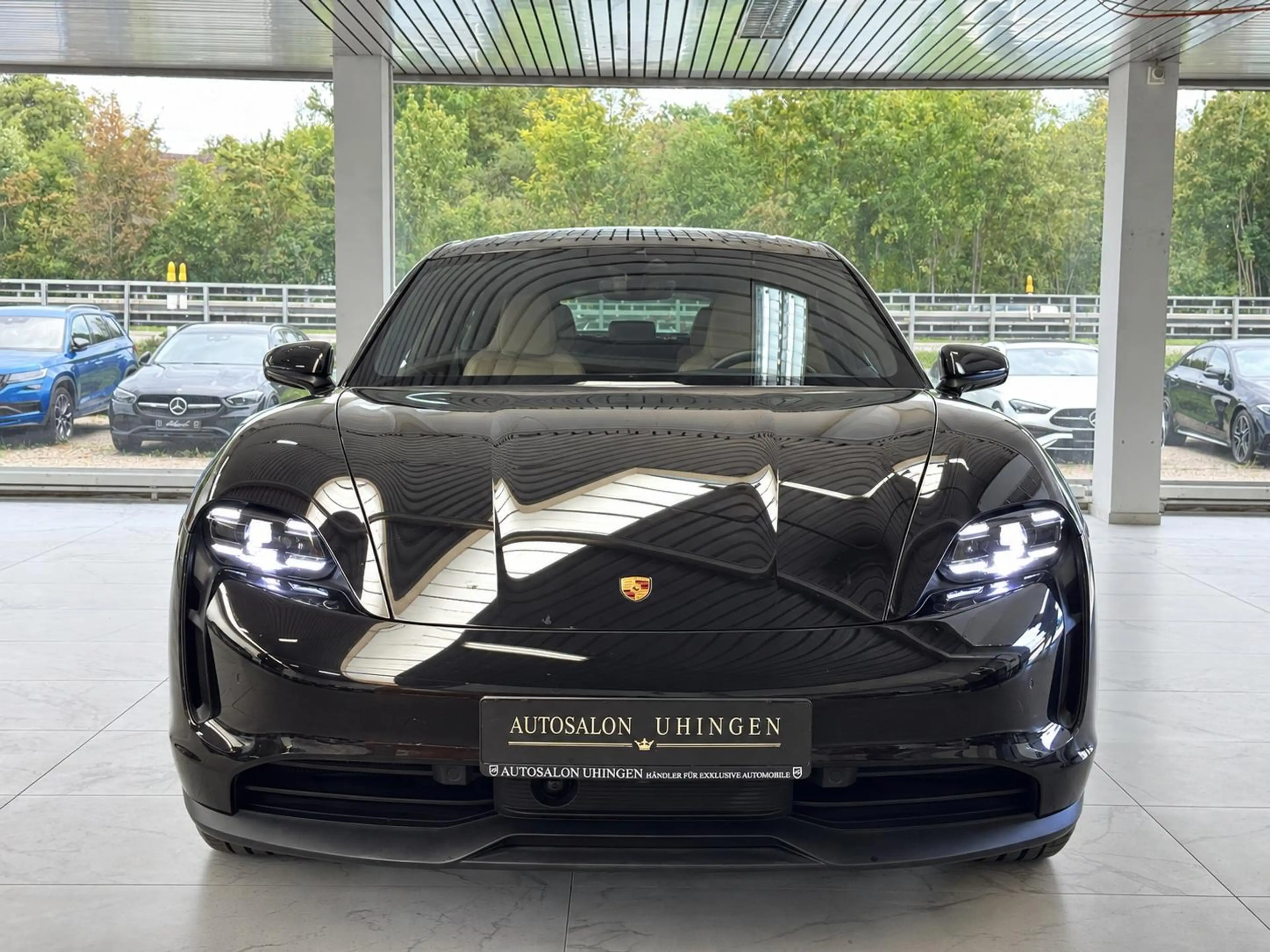 Porsche Taycan PERFORMANCEBATTERIE+*PANO*BEIFAHRER-DISPL — photo 2