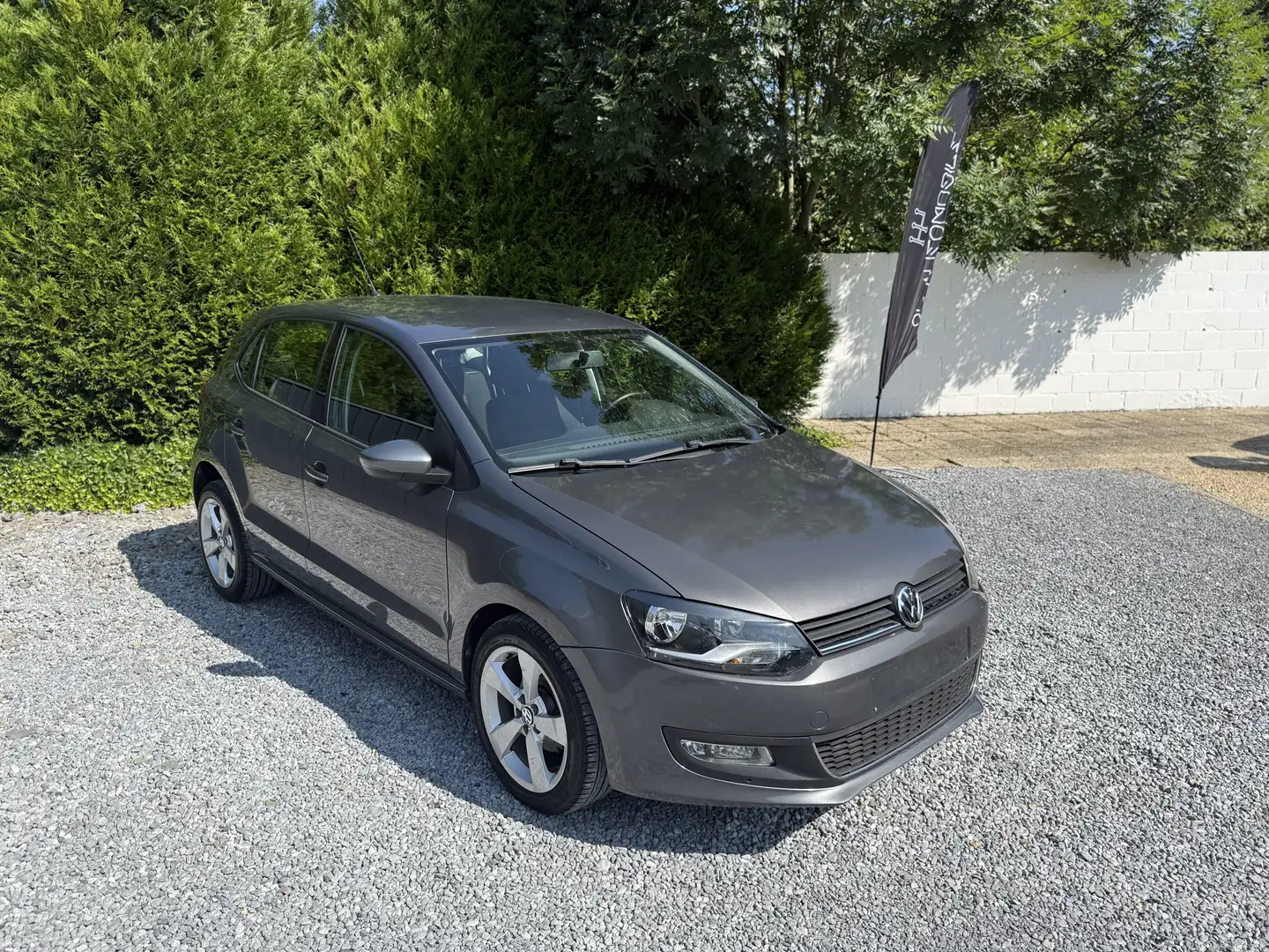 Volkswagen Polo 1.0i , clim , GARANTIE 12 mois - 1