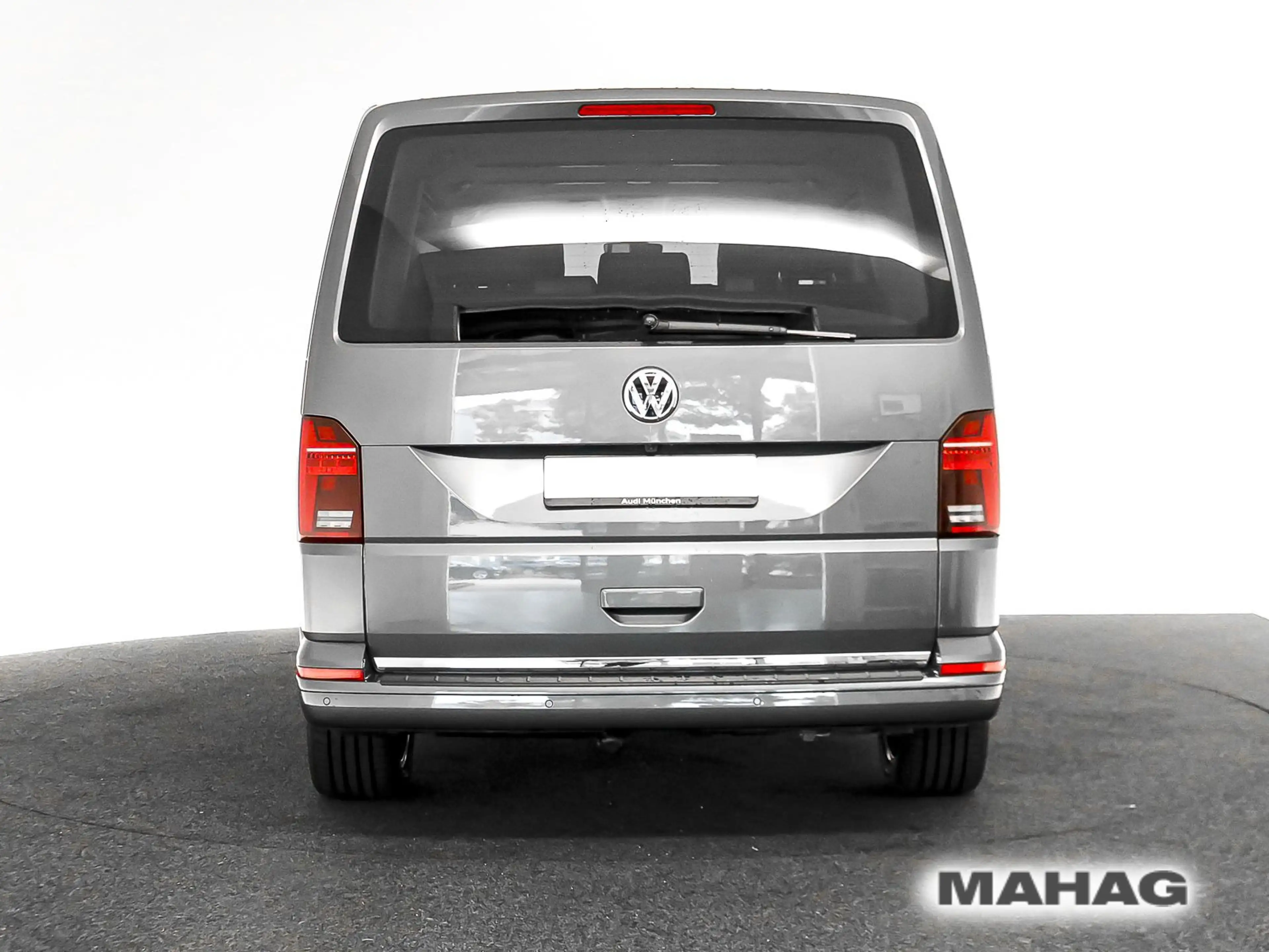Volkswagen T6.1 Multivan Highline 4Mot 2.0 TDI 7-Sitzer AHK — photo 7