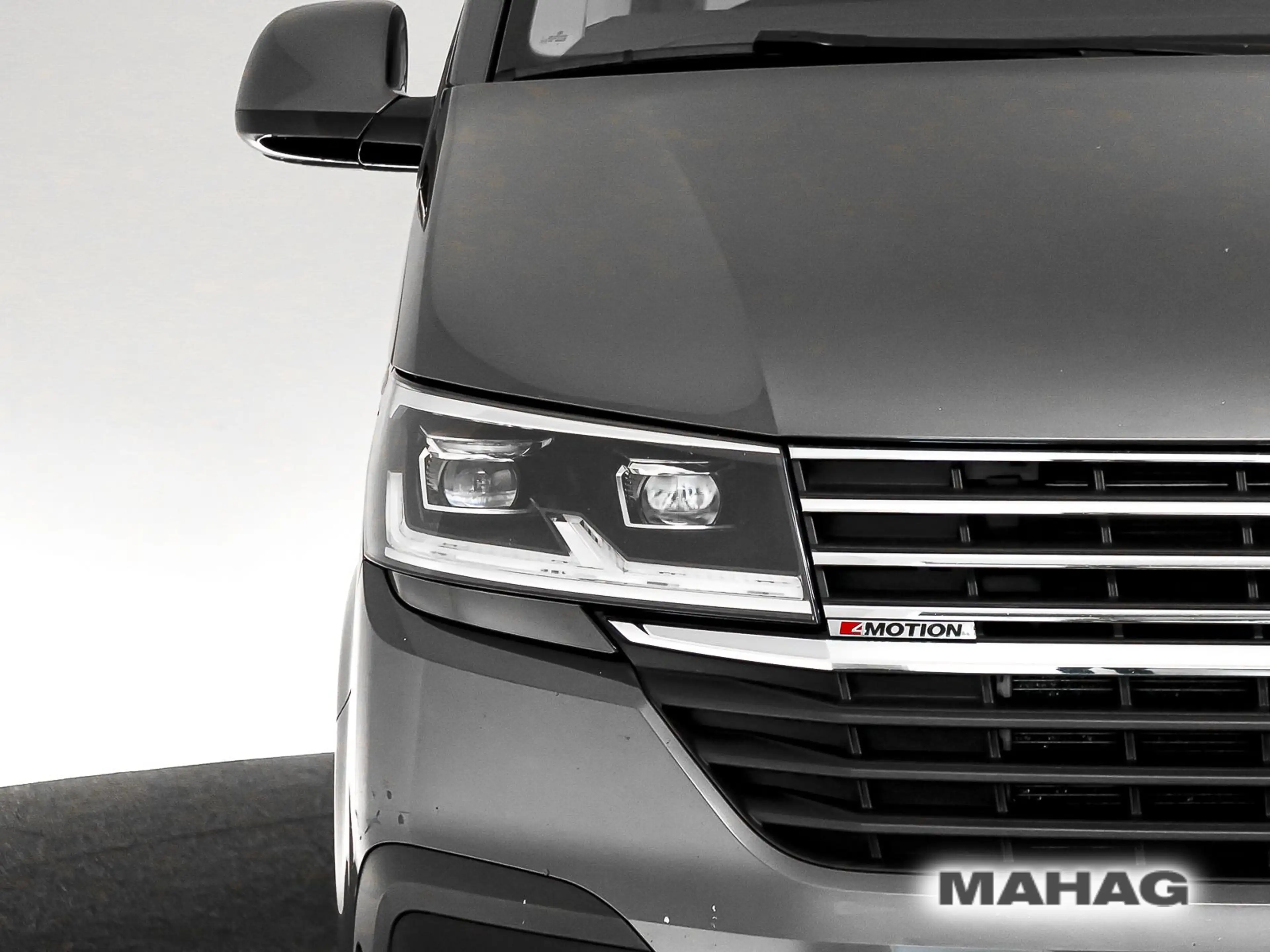 Volkswagen T6.1 Multivan Highline 4Mot 2.0 TDI 7-Sitzer AHK — photo 9