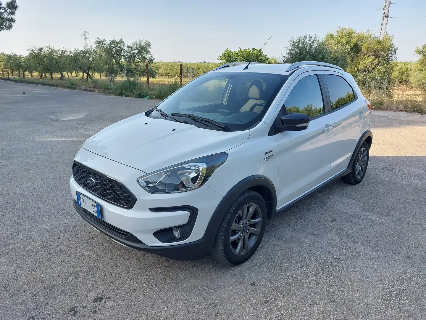 Ford Ka/Ka+ Ford Ka+ Active - 1.5 TDCi 95 CV Start&Stop Blanc - 1