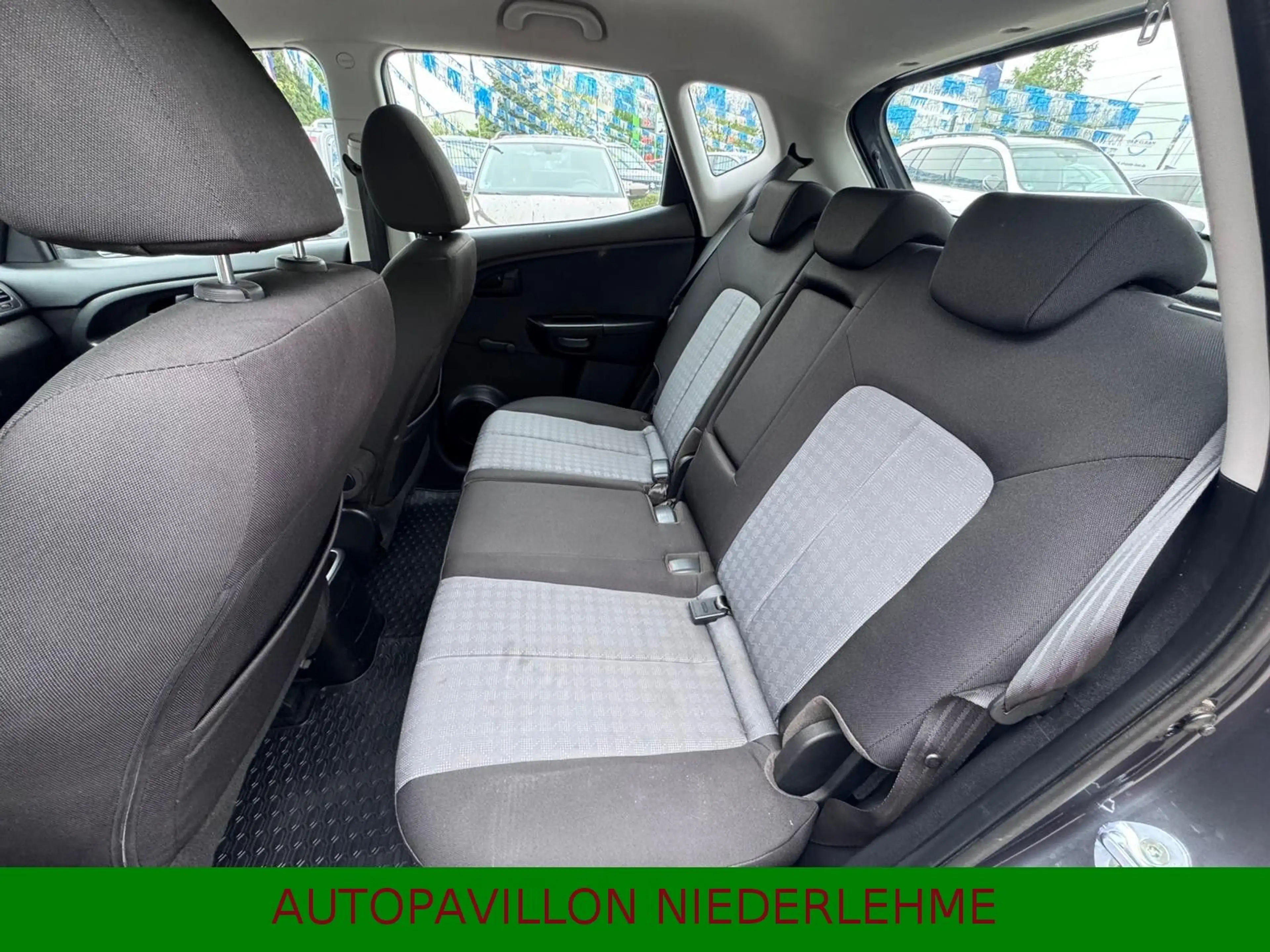Kia Venga 1.6*Automatik*Klima*Bluetooth*PDC*HU NEU* — photo 14