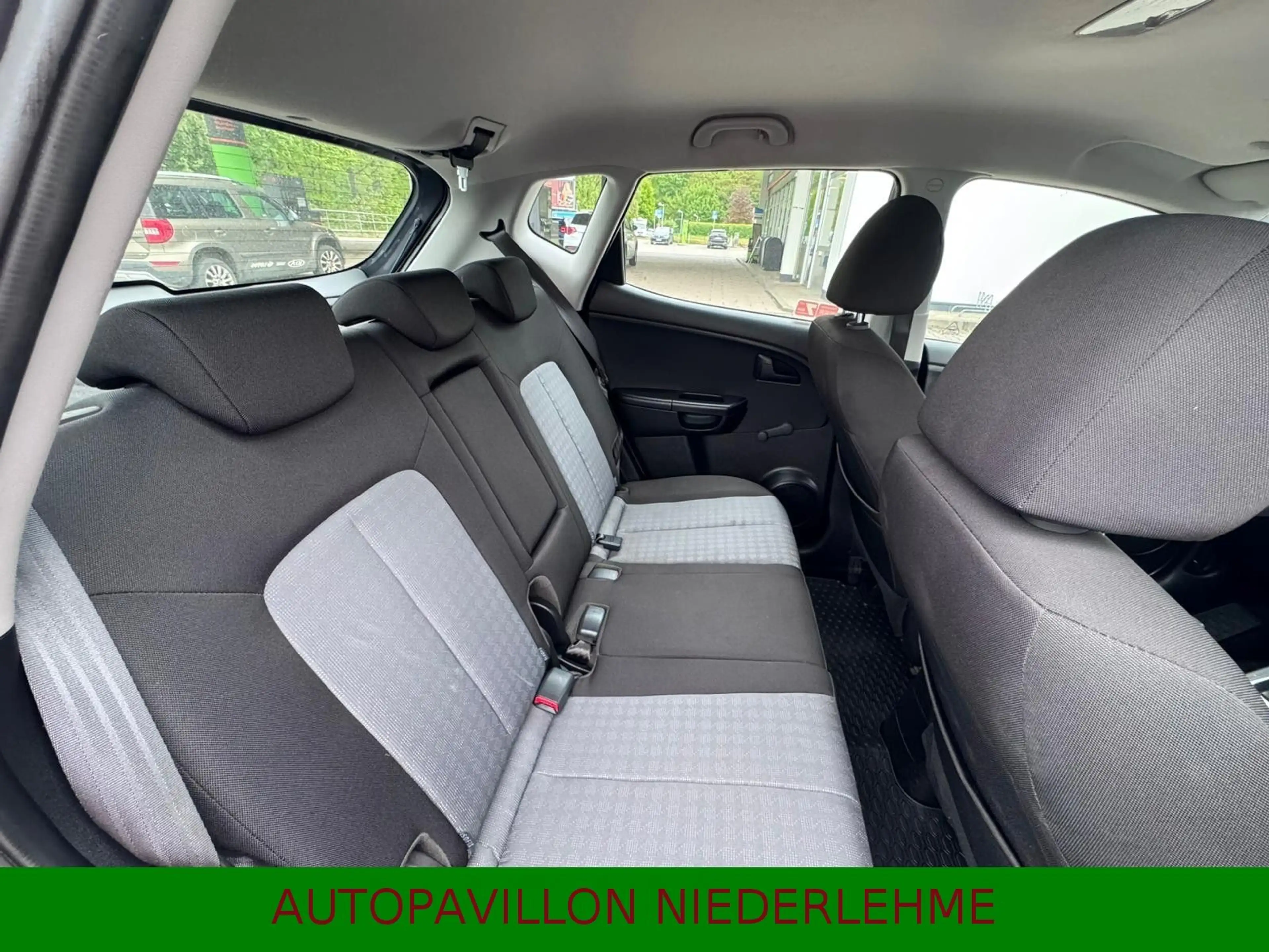 Kia Venga 1.6*Automatik*Klima*Bluetooth*PDC*HU NEU* — photo 13