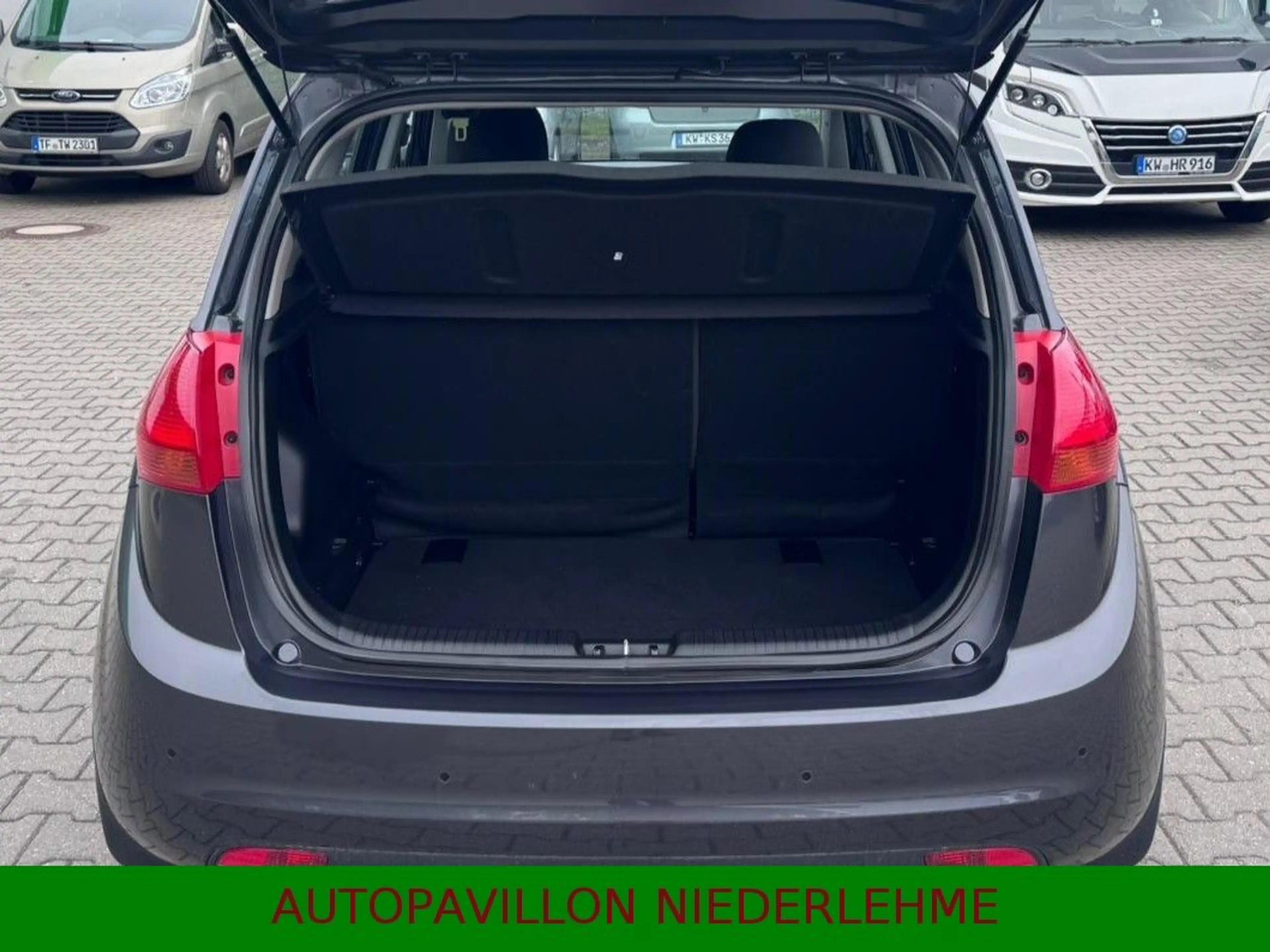 Kia Venga 1.6*Automatik*Klima*Bluetooth*PDC*HU NEU* — photo 15