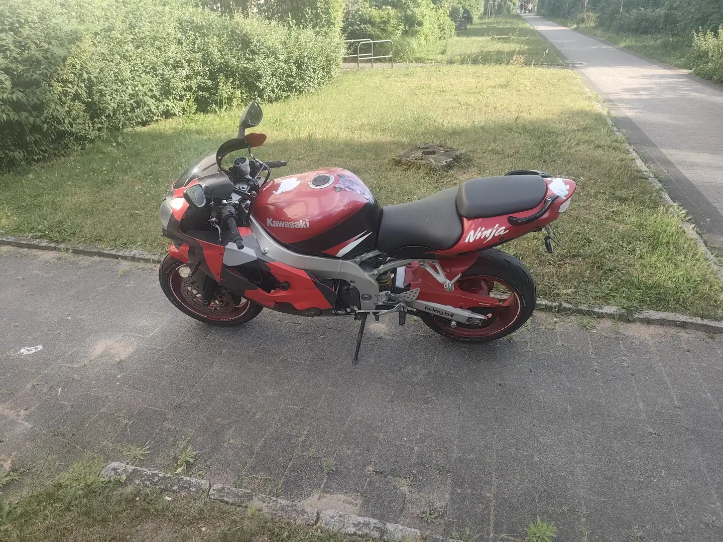 Kawasaki Ninja ZX-9R Rot - 2