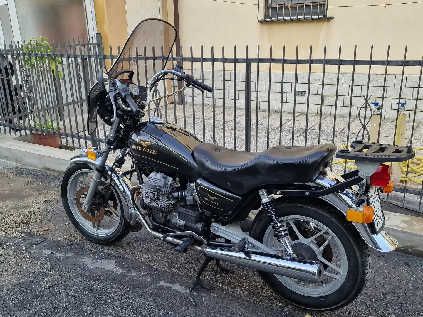 Moto Guzzi V 35 c Nero - 2