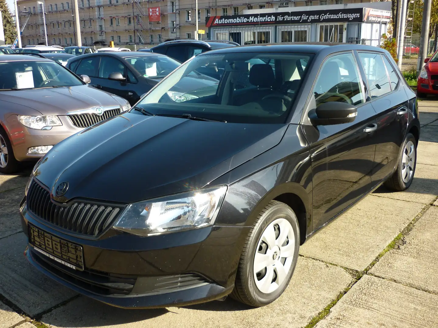 Skoda Fabia 1.0 MPi Cool Edition günstiger Unterhalt...! Noir - 1