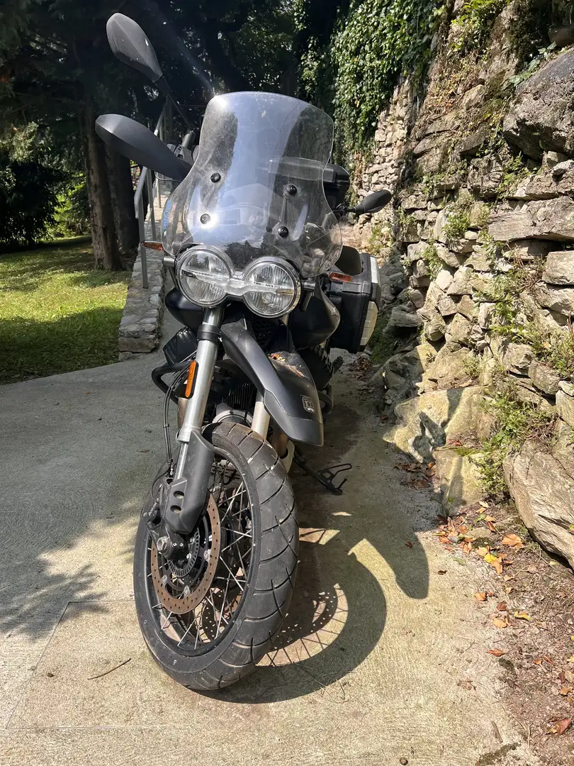 Moto Guzzi V 85 TT adventure - 2