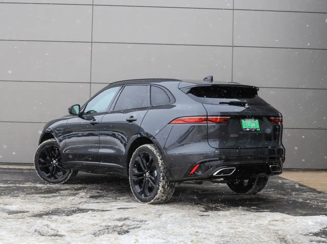 Jaguar F-Pace снимка Jaguar F-Pace