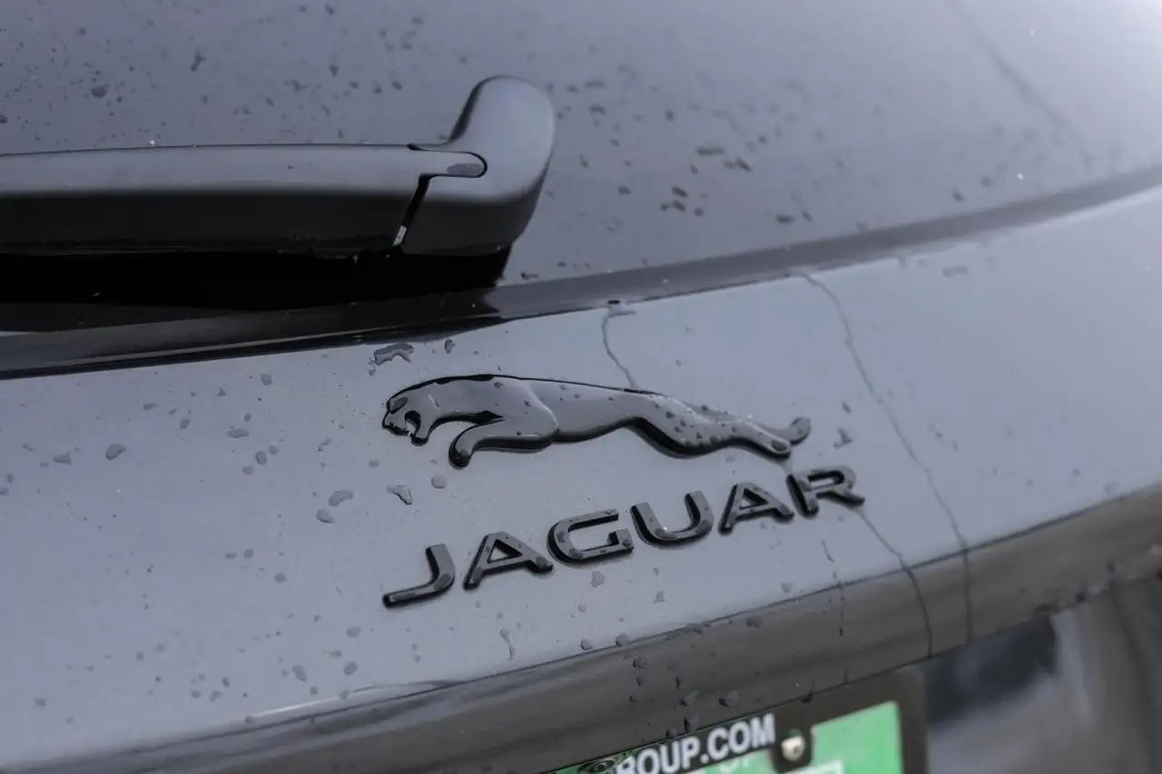 Jaguar F-Pace снимка Jaguar F-Pace