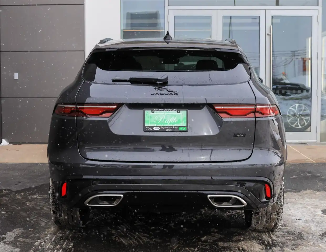 Jaguar F-Pace снимка Jaguar F-Pace