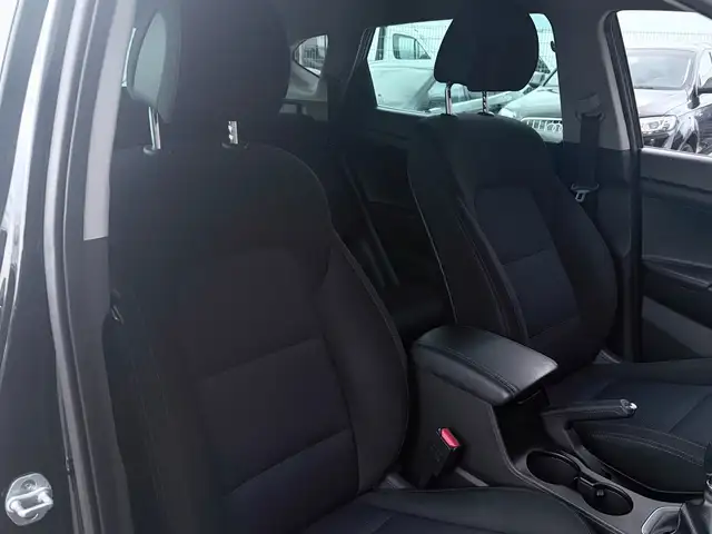 Hyundai Tucson view 17
