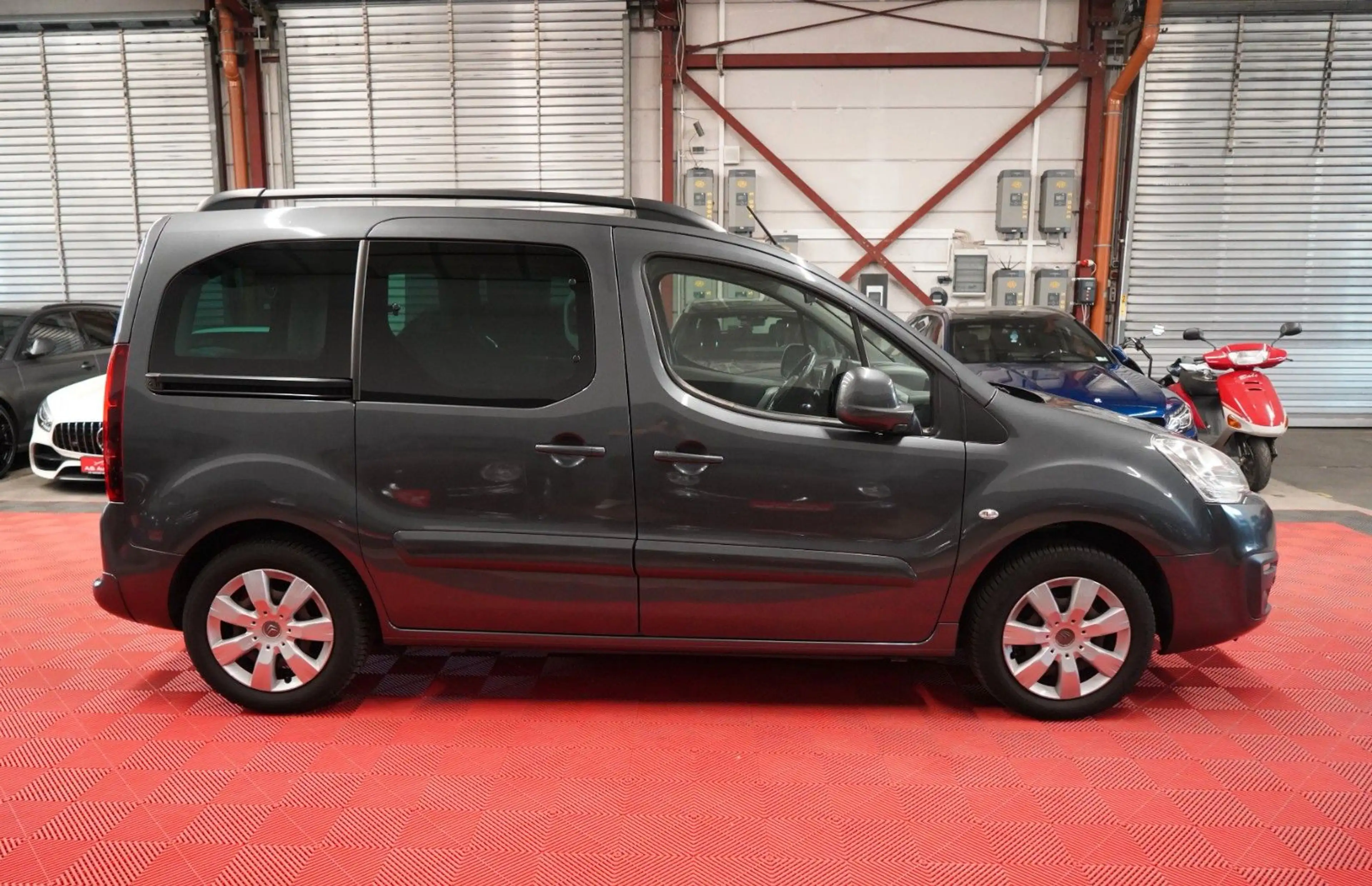 Citroen Berlingo 1.2 *2.Hand*Unfallfrei*Rückfahrk*Navi* — photo 4