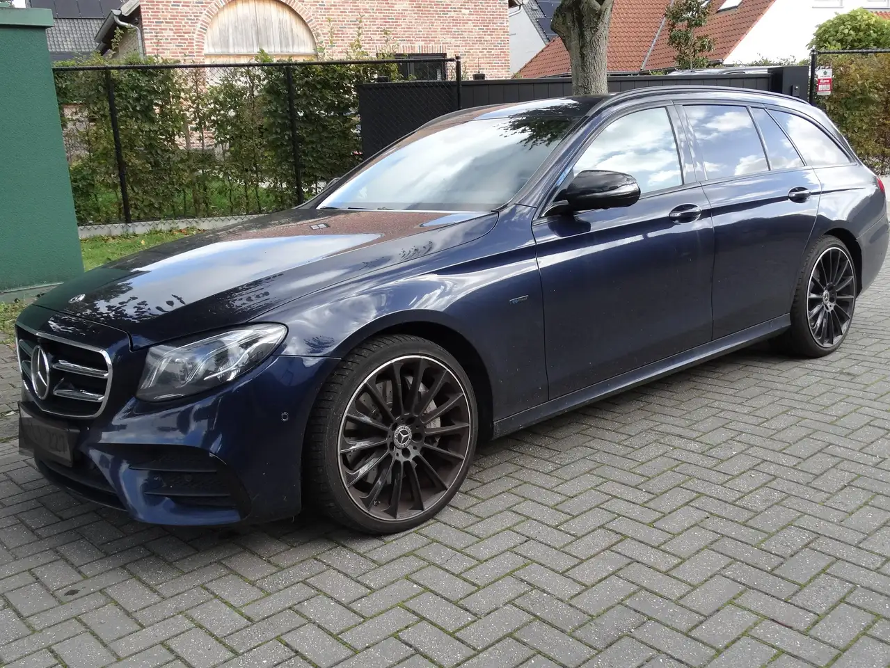 Mercedes-Benz E 300