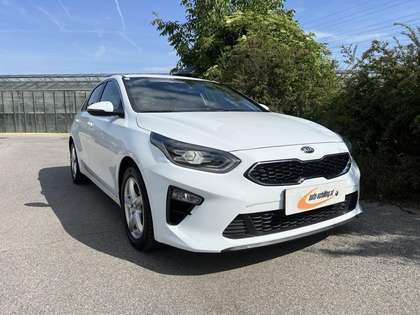Kia Ceed / cee'd 1,6 CRDi MHEV Gold DCT CarPlay RKamera Navi Szhzg