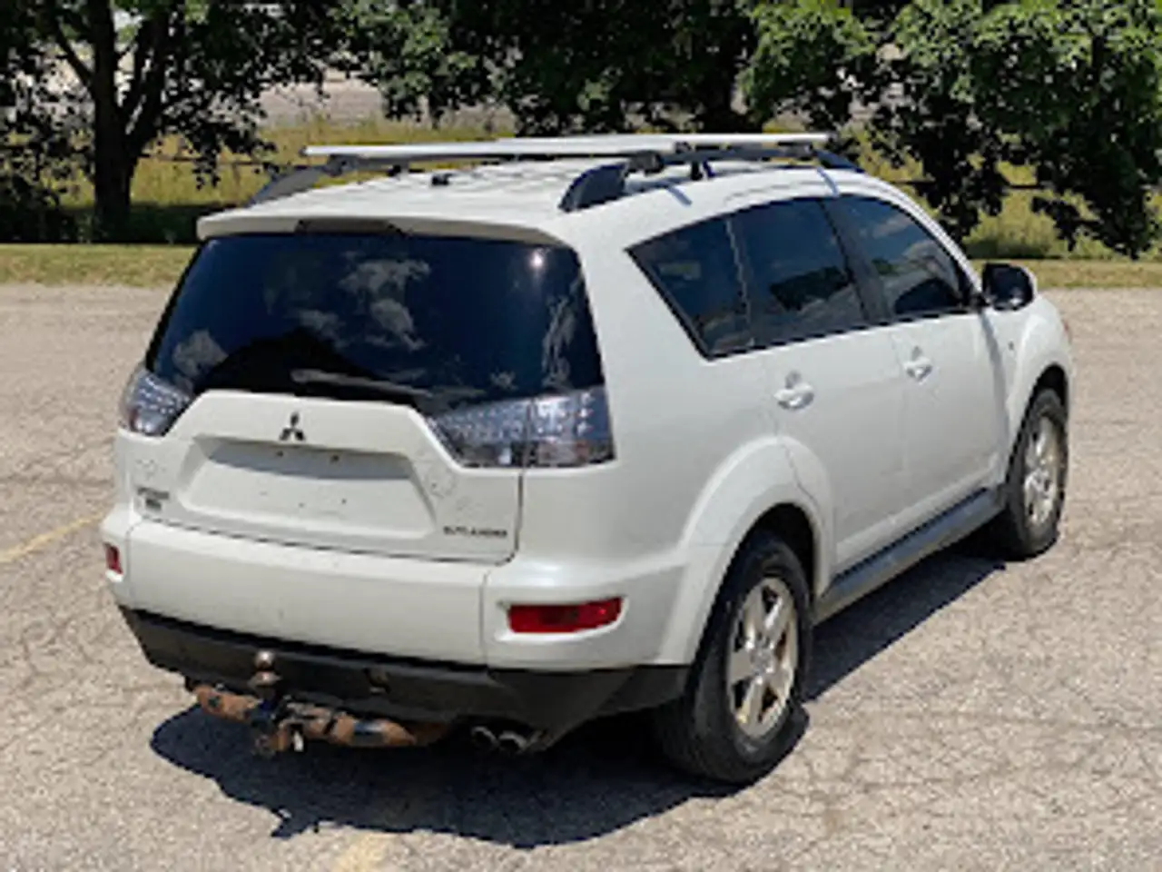 Mitsubishi Outlander снимка Mitsubishi Outlander