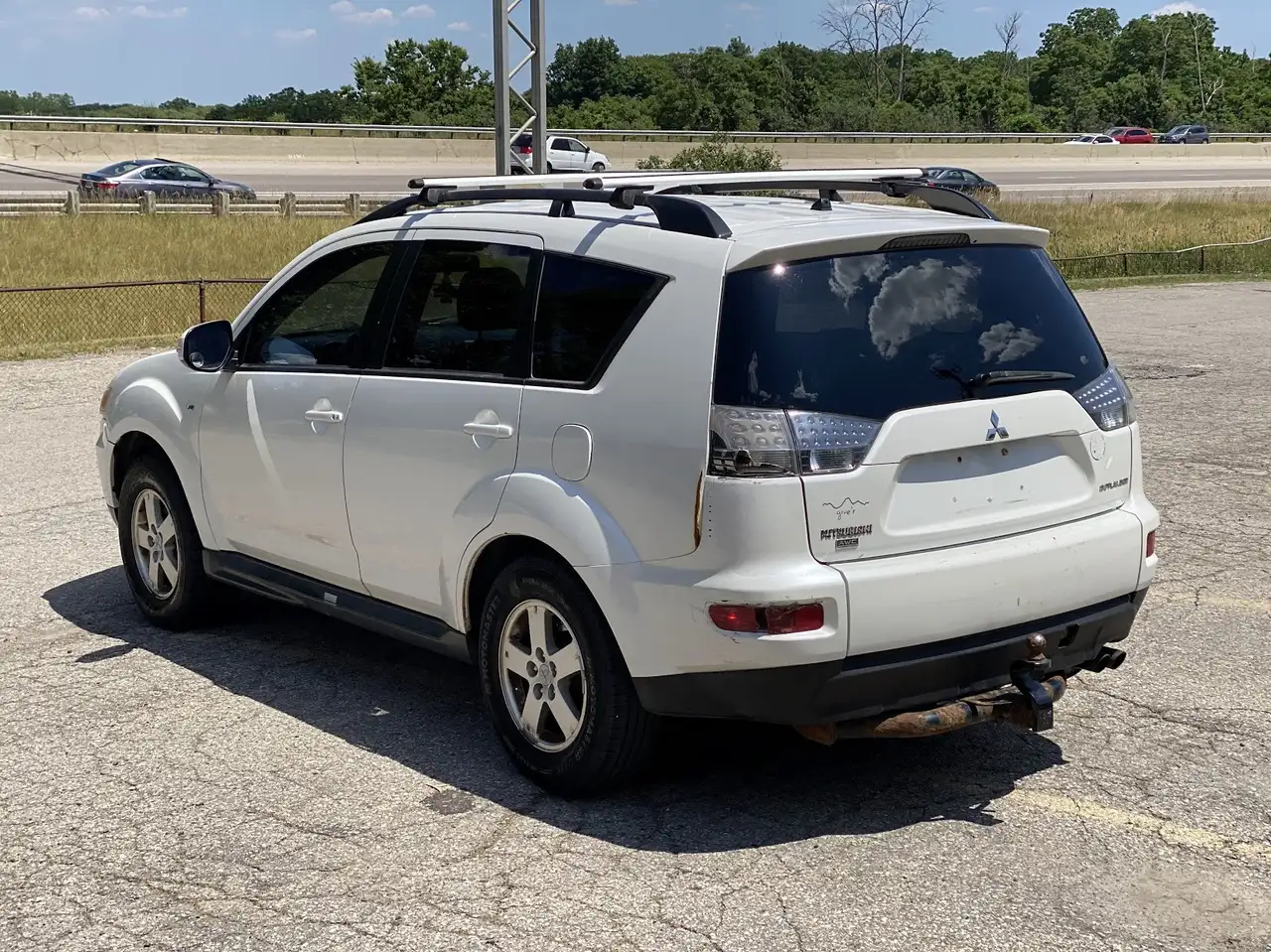 Mitsubishi Outlander снимка Mitsubishi Outlander