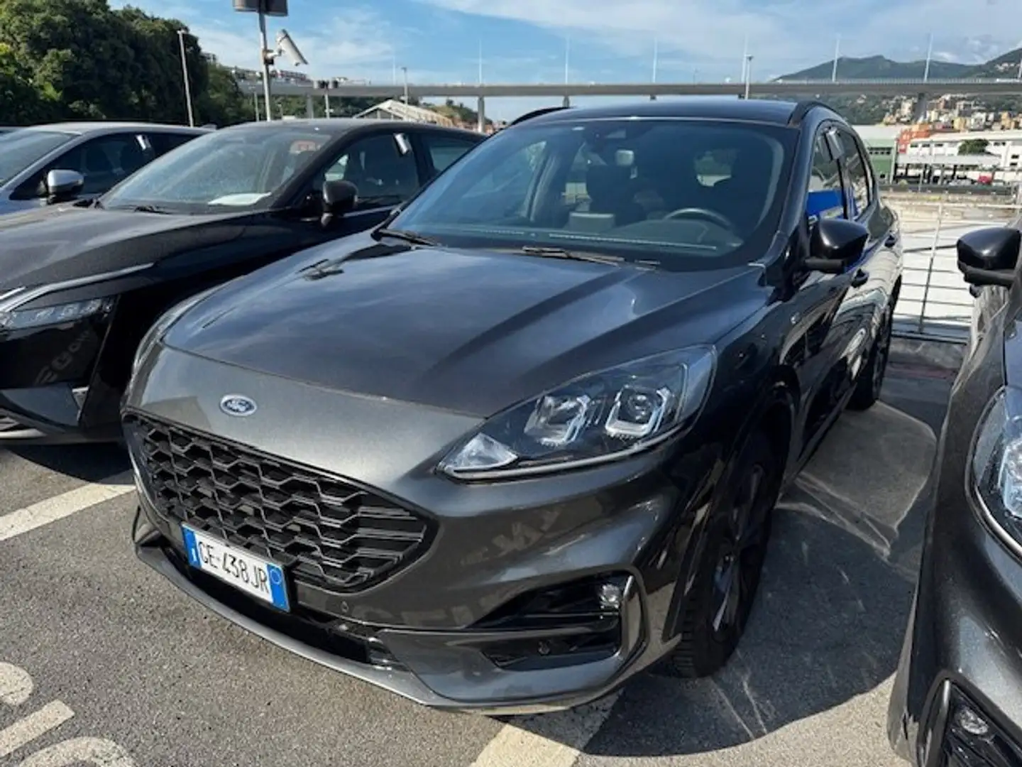 Ford Kuga 1.5 ecoboost ST-Line 2WD 150cv Grigio - 1