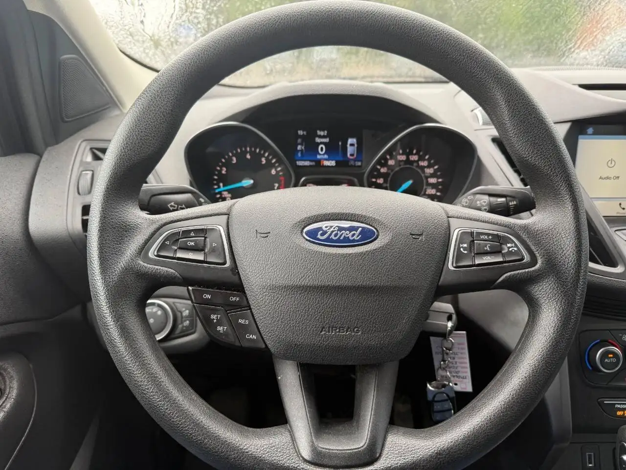 Ford Escape снимка Ford Escape