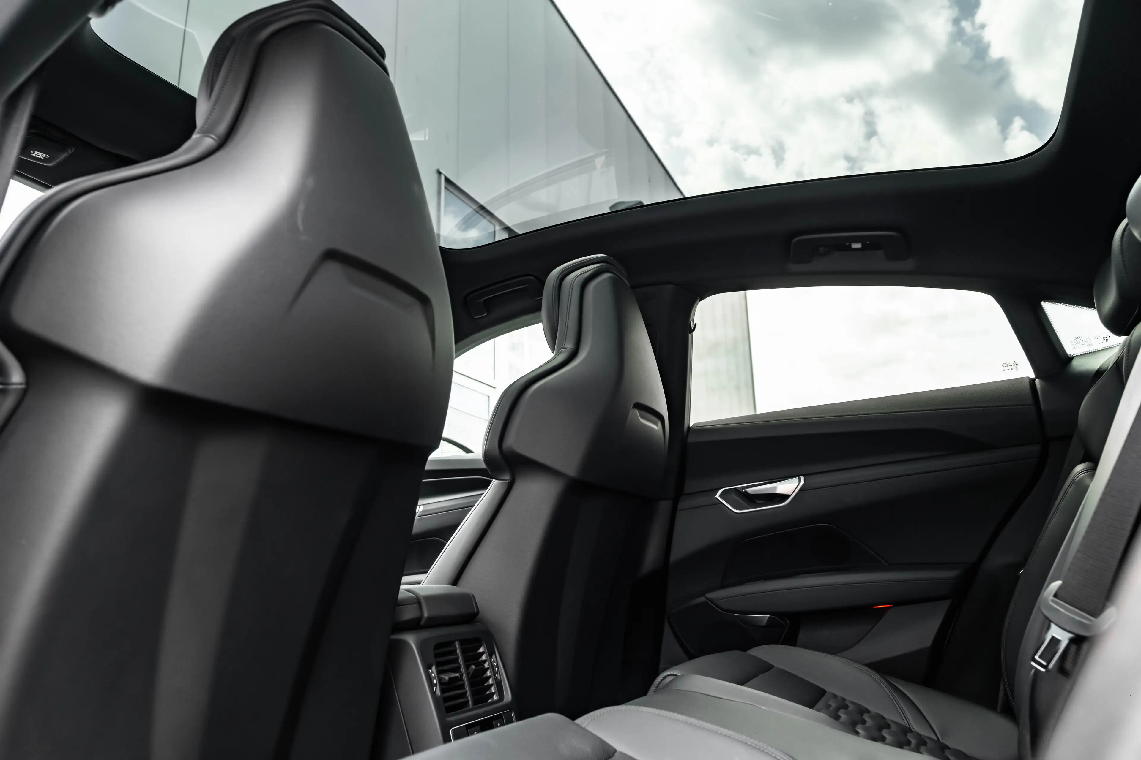 Audi e-tron GT GT 93 kWh 476PK | Luchtvering | Stoelventilatie | — photo 14