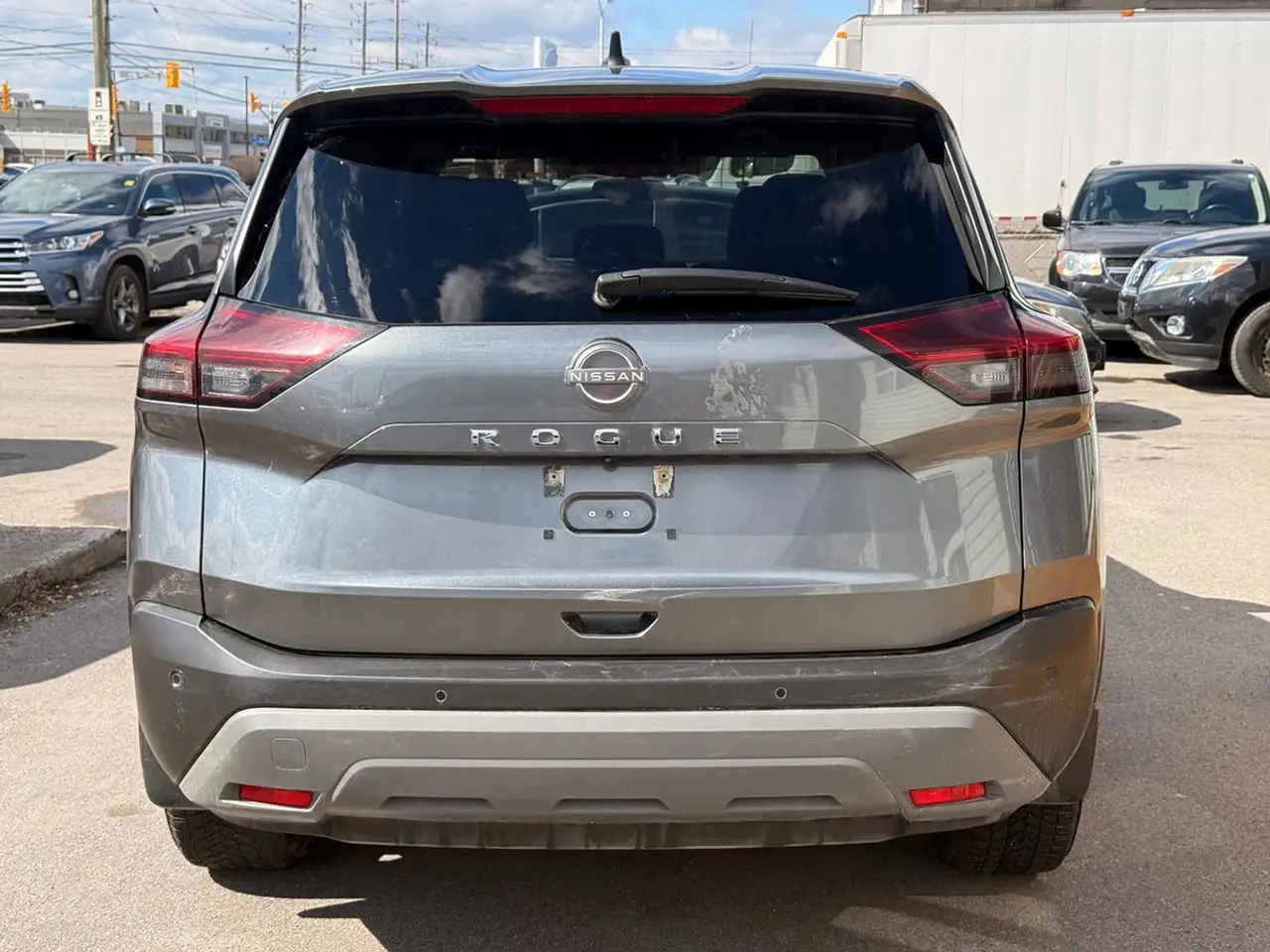 Nissan Rogue снимка Nissan Rogue