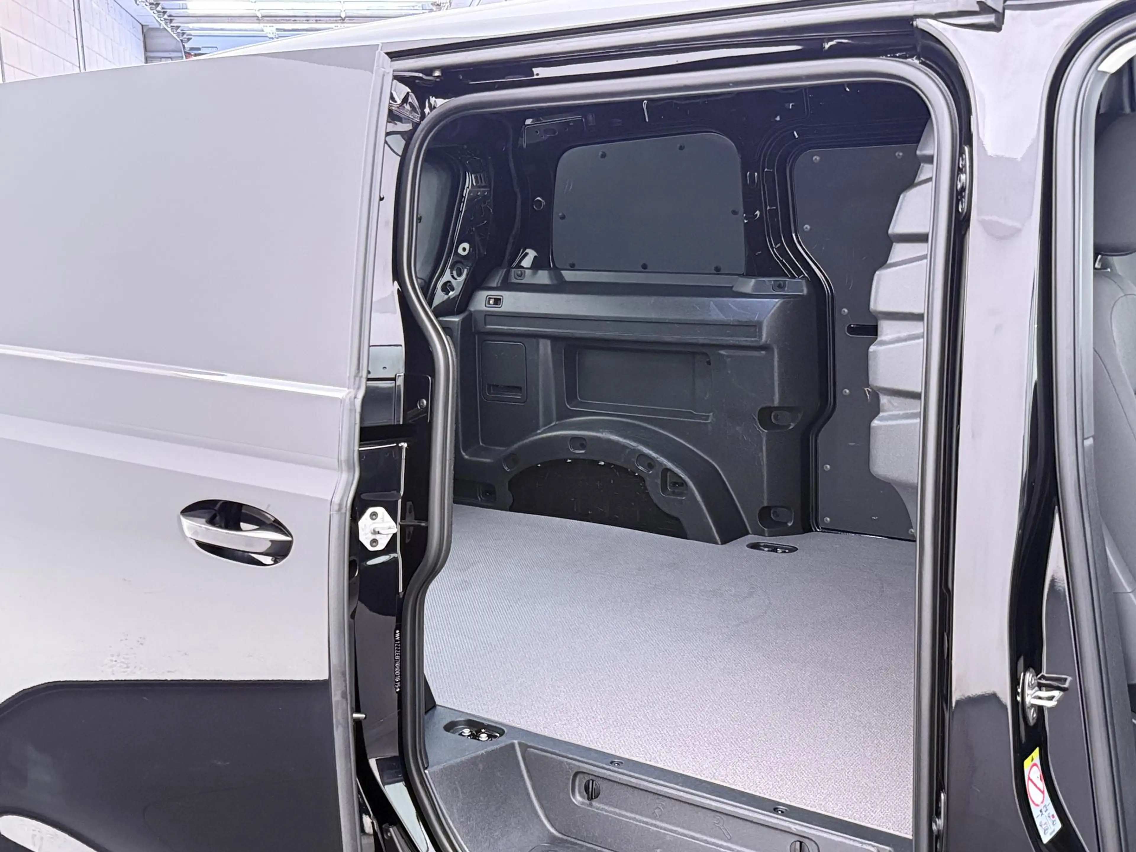 Volkswagen ID. Buzz Cargo Bedrijfswagens 77 kWh | Achterklep | Stoelverwarmi — photo 11