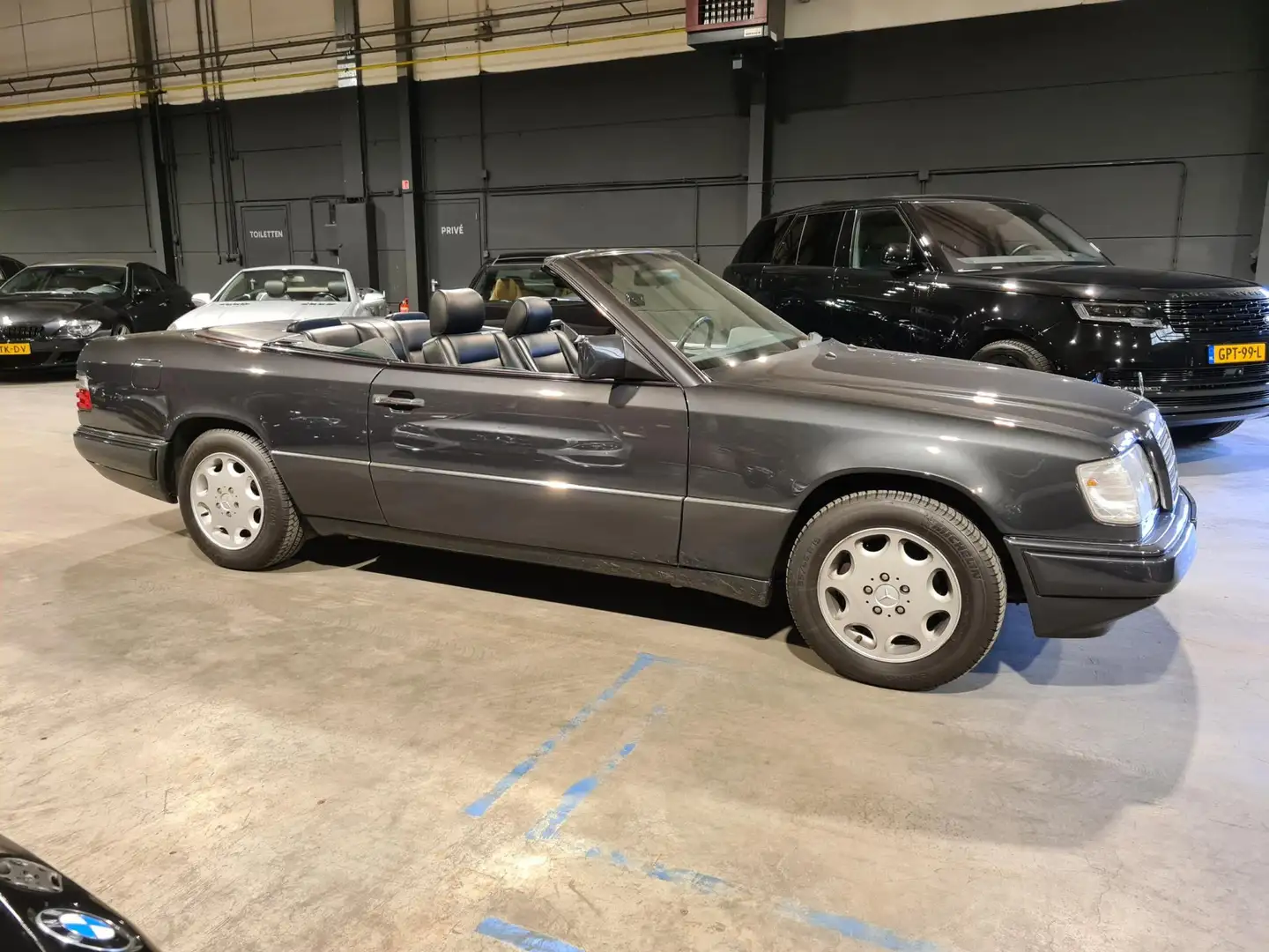Mercedes-Benz E 220 Cabrio - Automaat - Origineel NL Auto - Zeer goede Zwart - 2