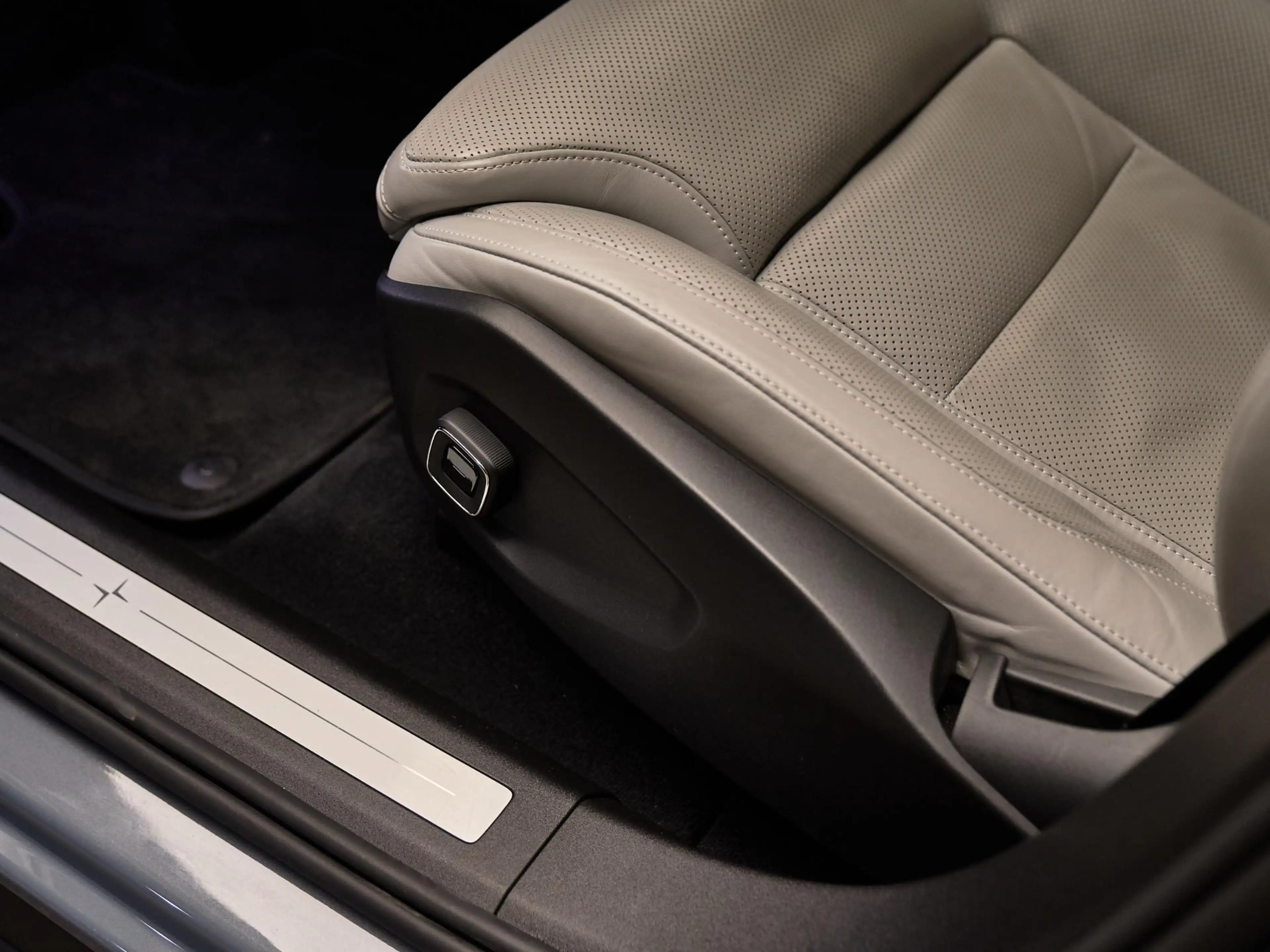 Polestar 3 Long Range Dual Motor , Prime Pack, B&W, HUD, luch — photo 10
