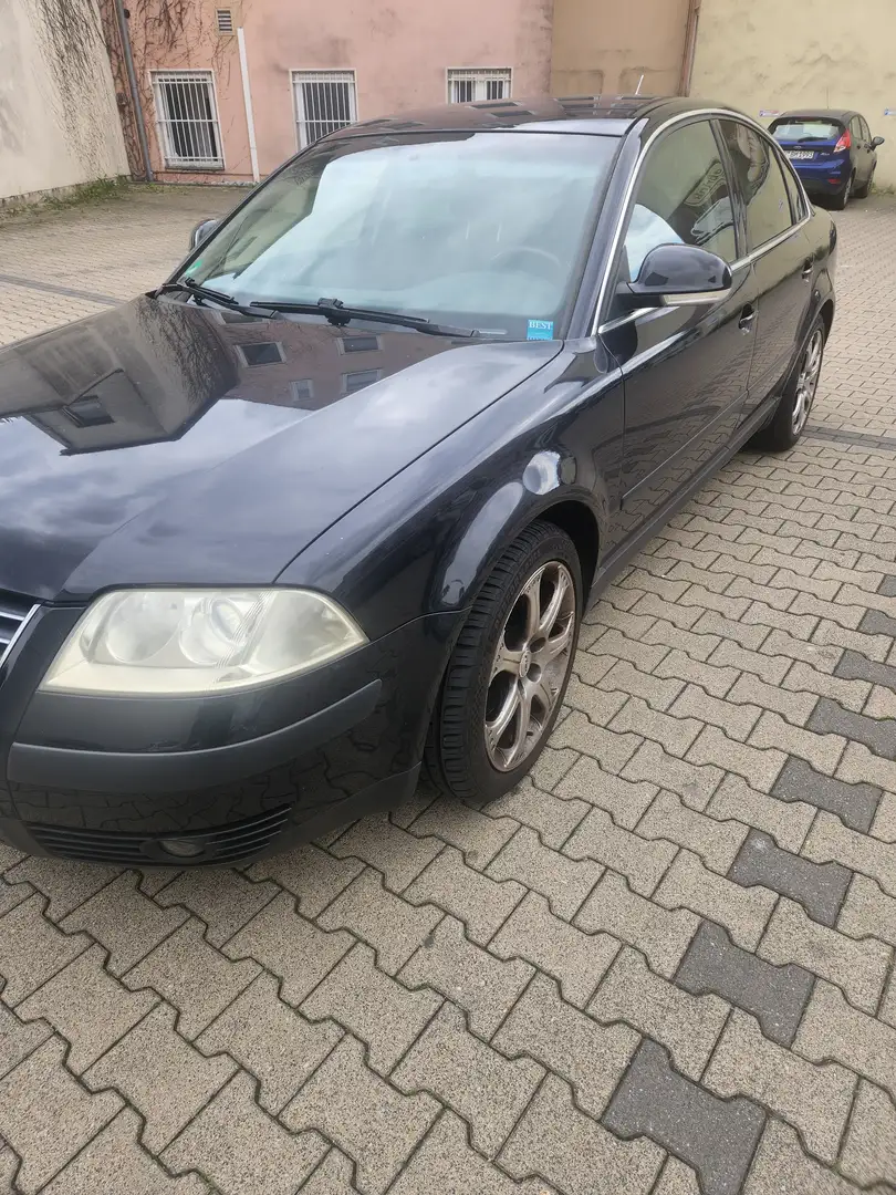 Volkswagen Passat 2.0 Comfortline Family Schwarz - 1