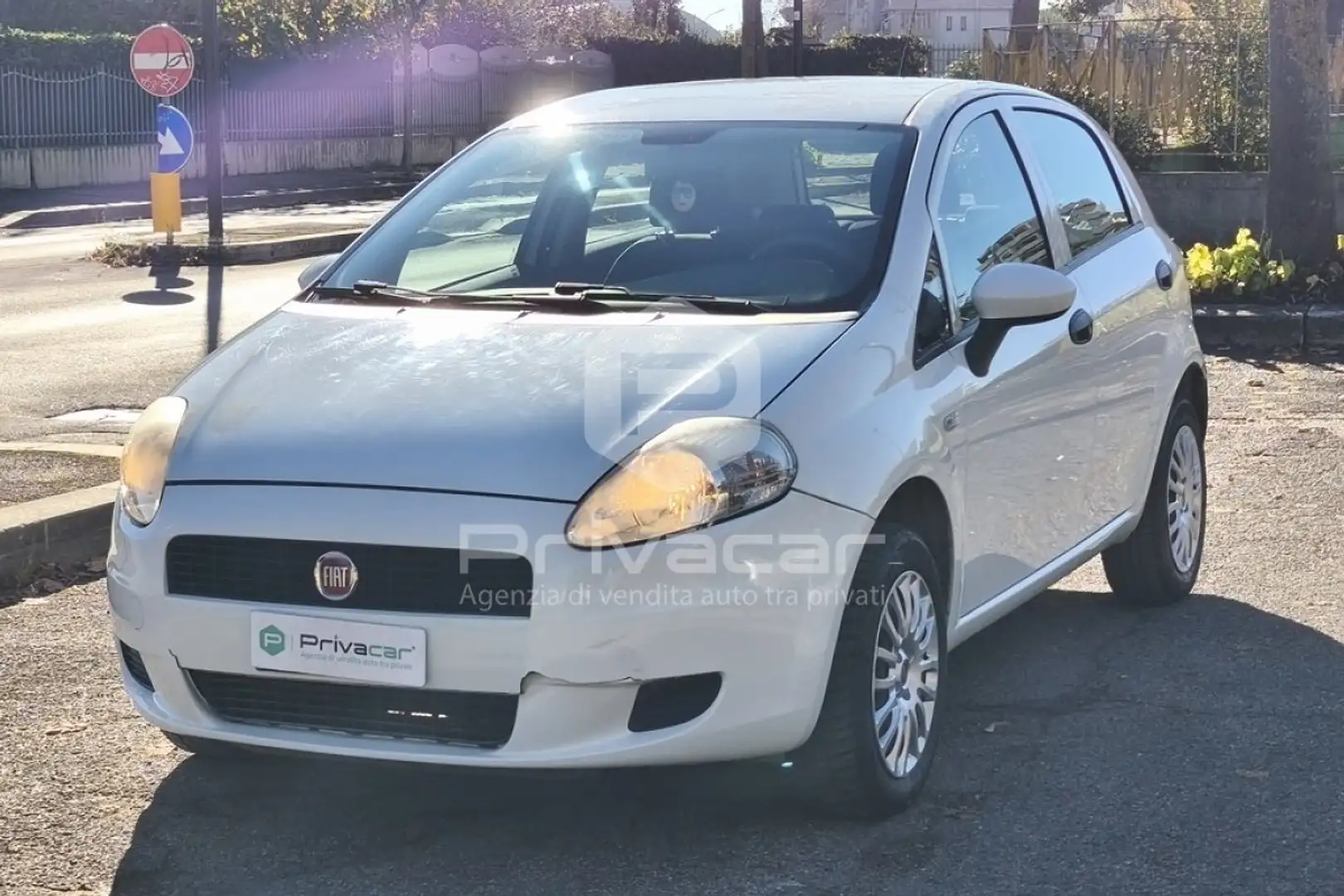 Fiat Grande Punto Grande Punto 1.4 5 porte Actual Natural Power Bianco - 1