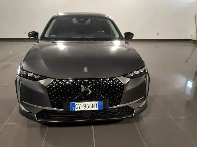 DS Automobiles DS 4 view 2