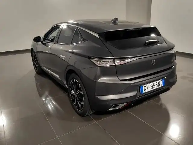 DS Automobiles DS 4 view 6