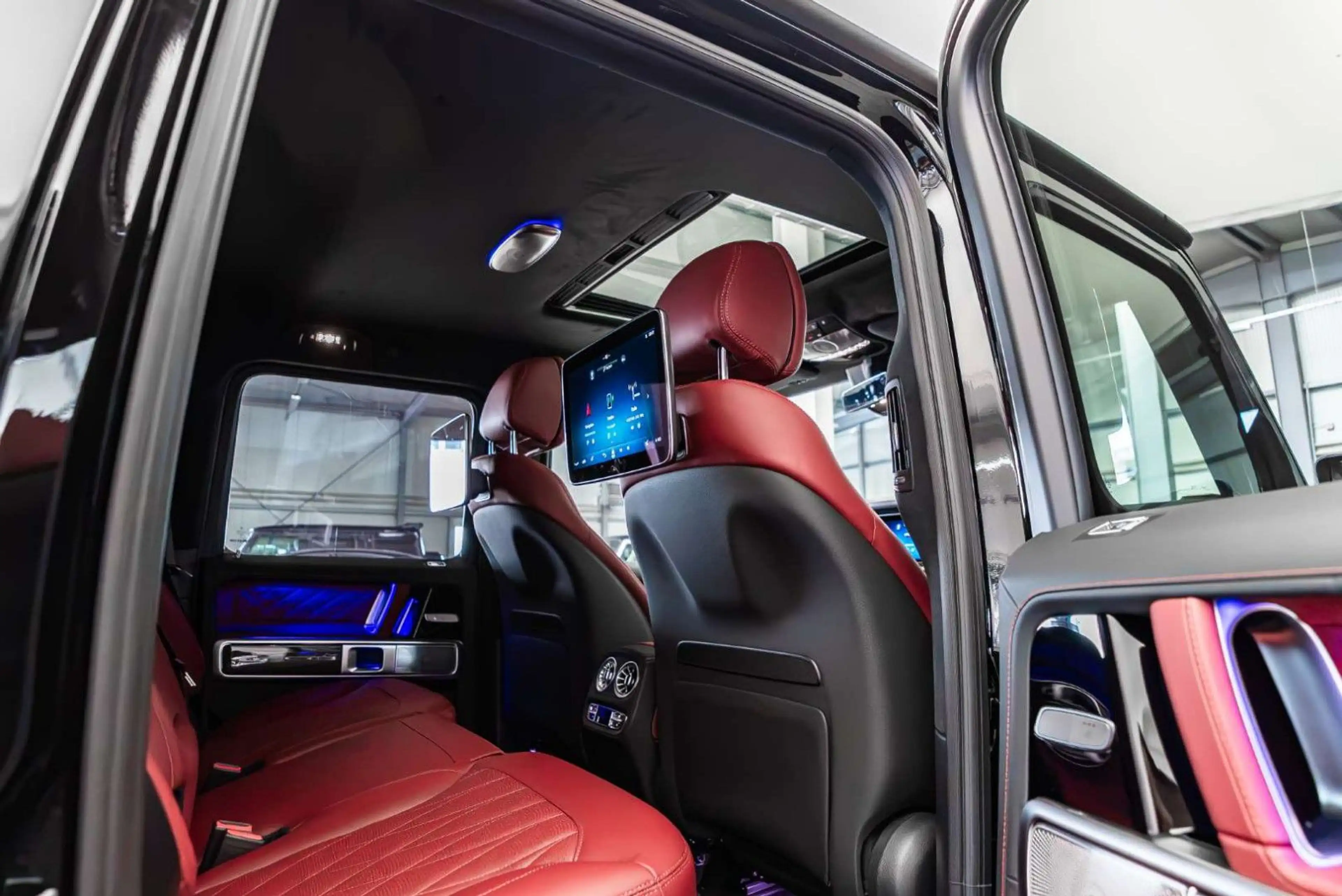 Mercedes-Benz G 63 AMG / BRABUS / 24" Monoblock / MY 2027 — photo 4