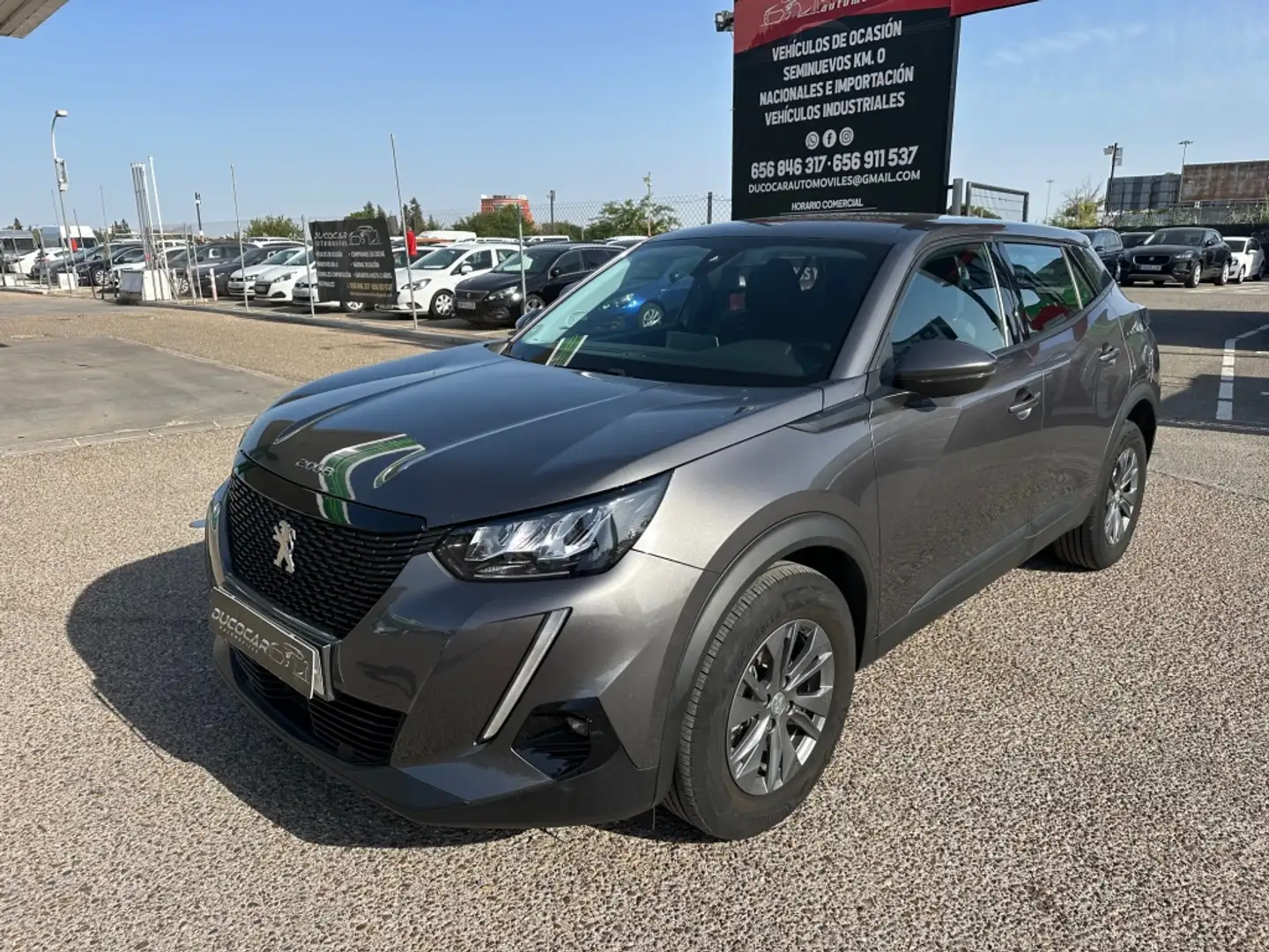 Peugeot 2008 1.2 PureTech S&S Active Pack 100 Grijs - 2