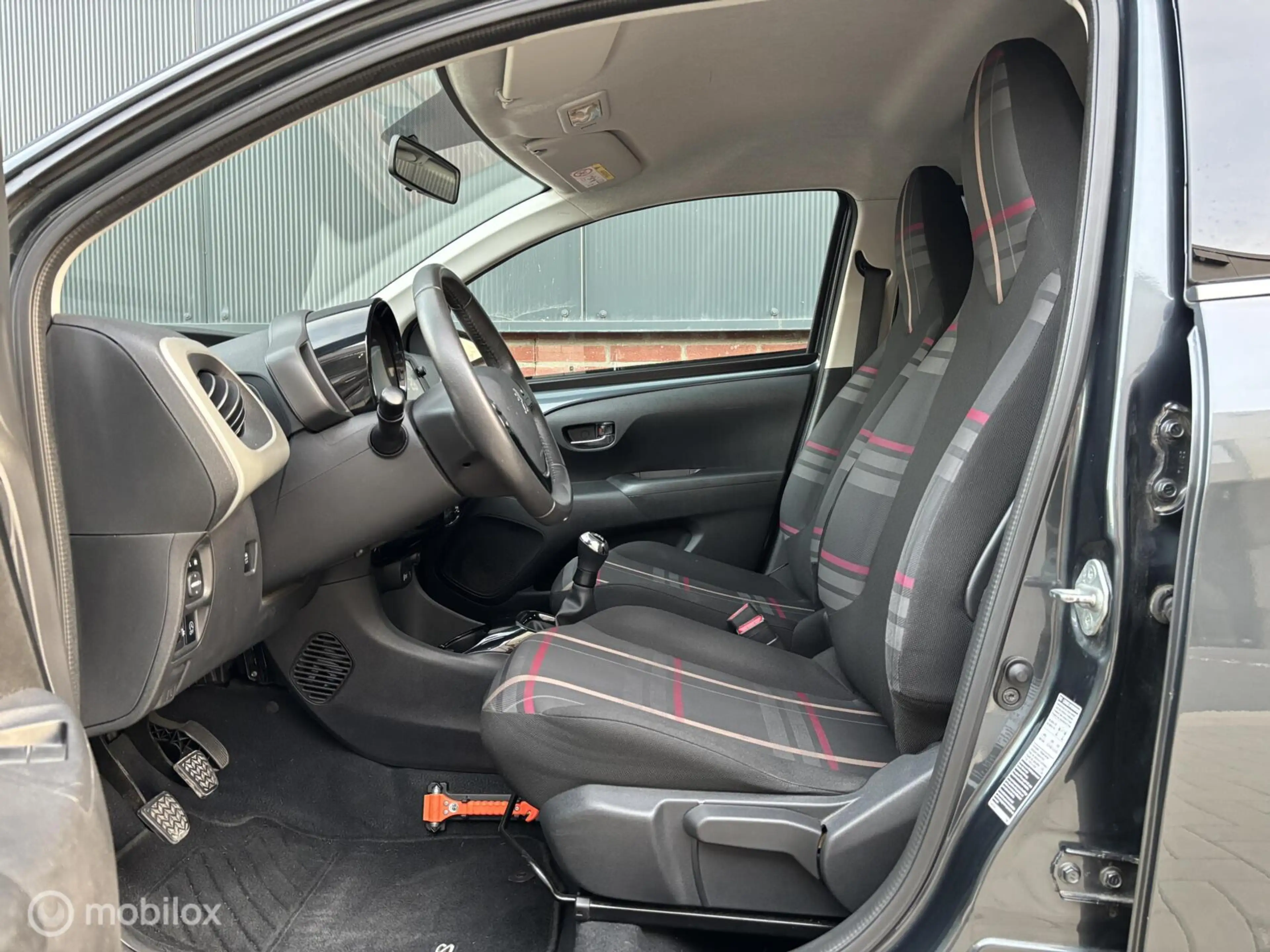 Peugeot 108 1.0 e-VTi Première | Camera | Keyless | Climate — photo 18
