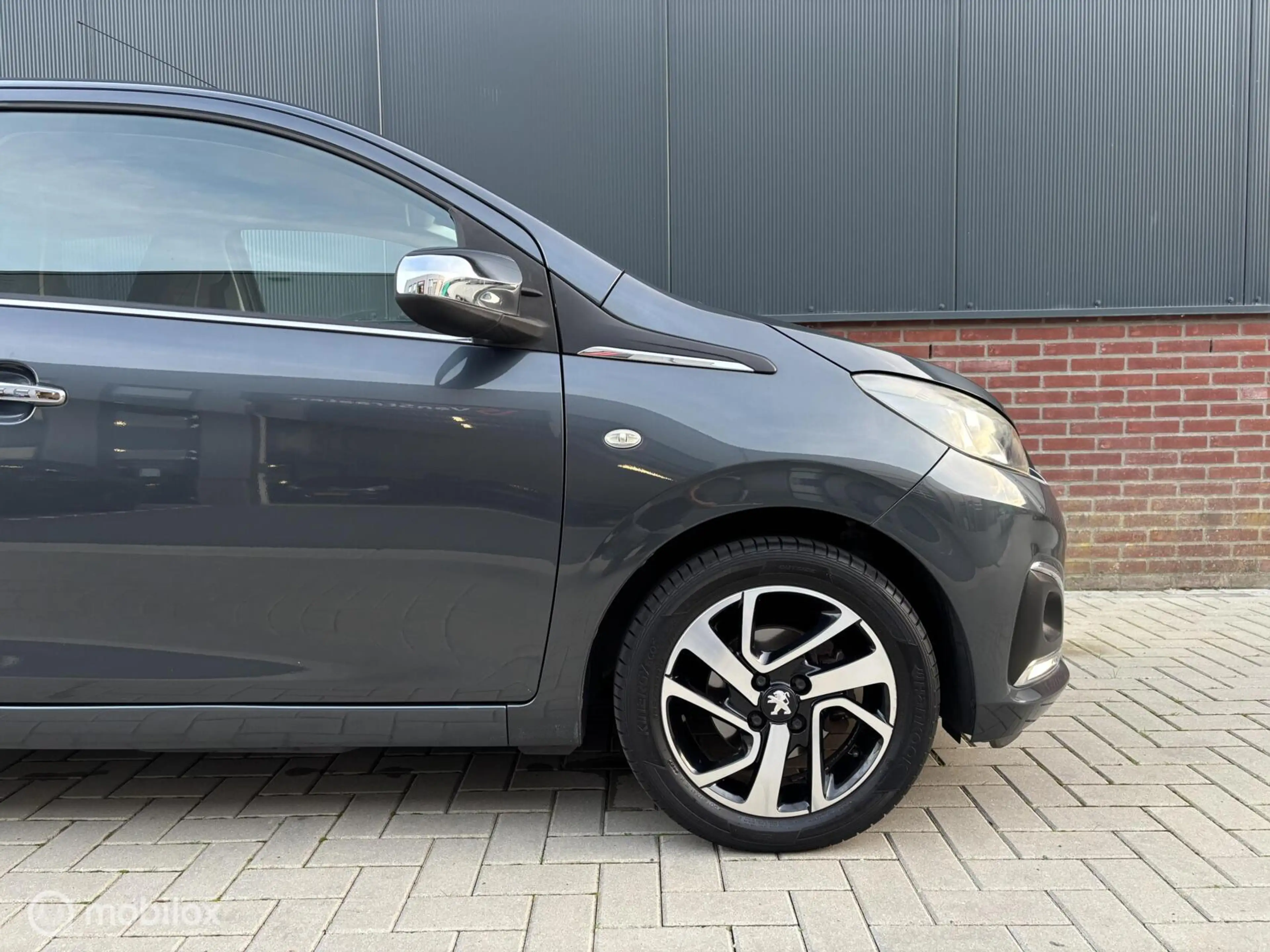 Peugeot 108 1.0 e-VTi Première | Camera | Keyless | Climate — photo 8
